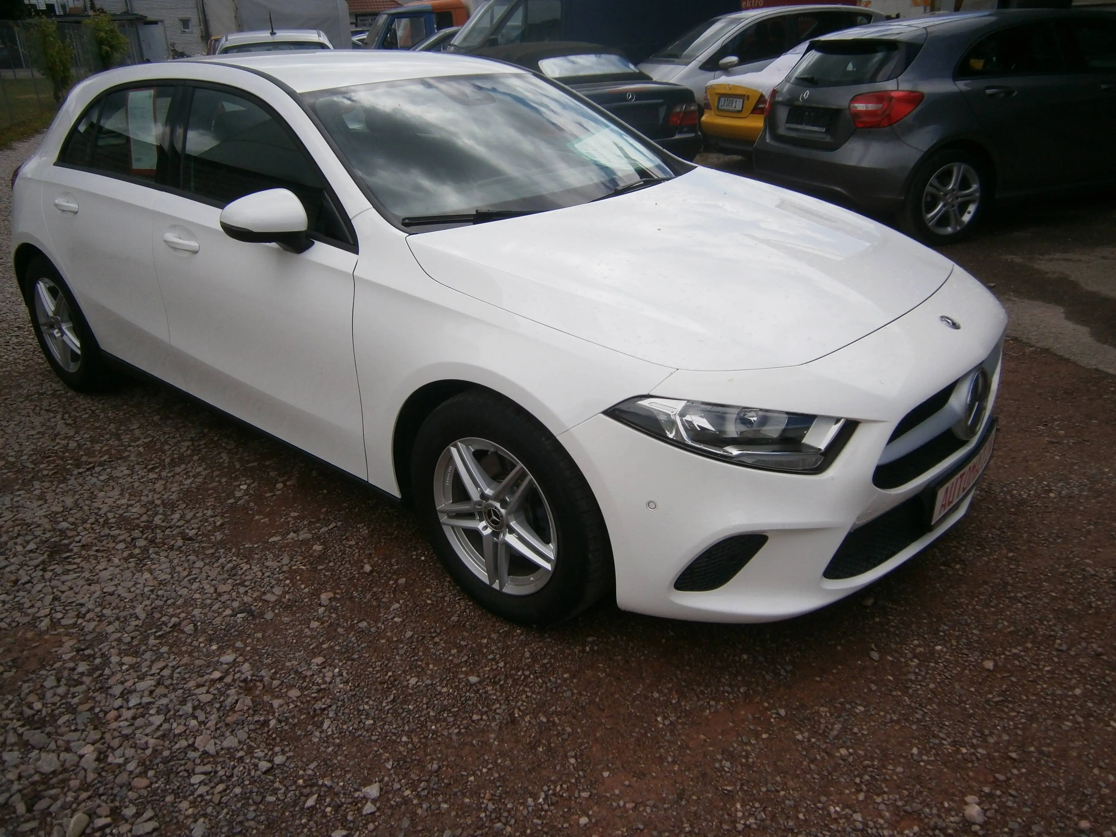Mercedes-Benz A 200 A-Klasse 7G-DCT Edition 1 — photo 2