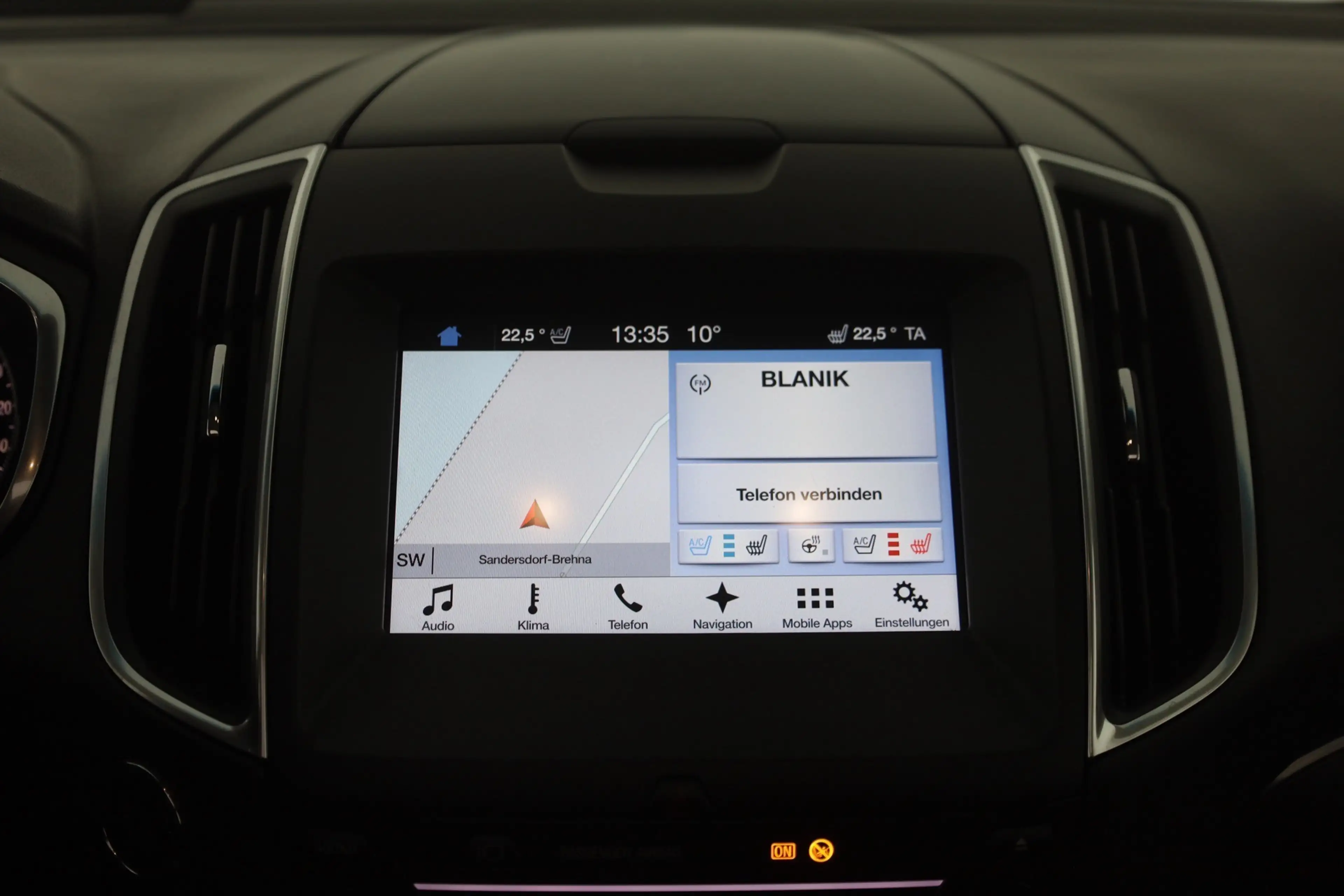 Ford Edge 2.0 TDCi Sport AWD LED Navi Sitzbelüftung — photo 12
