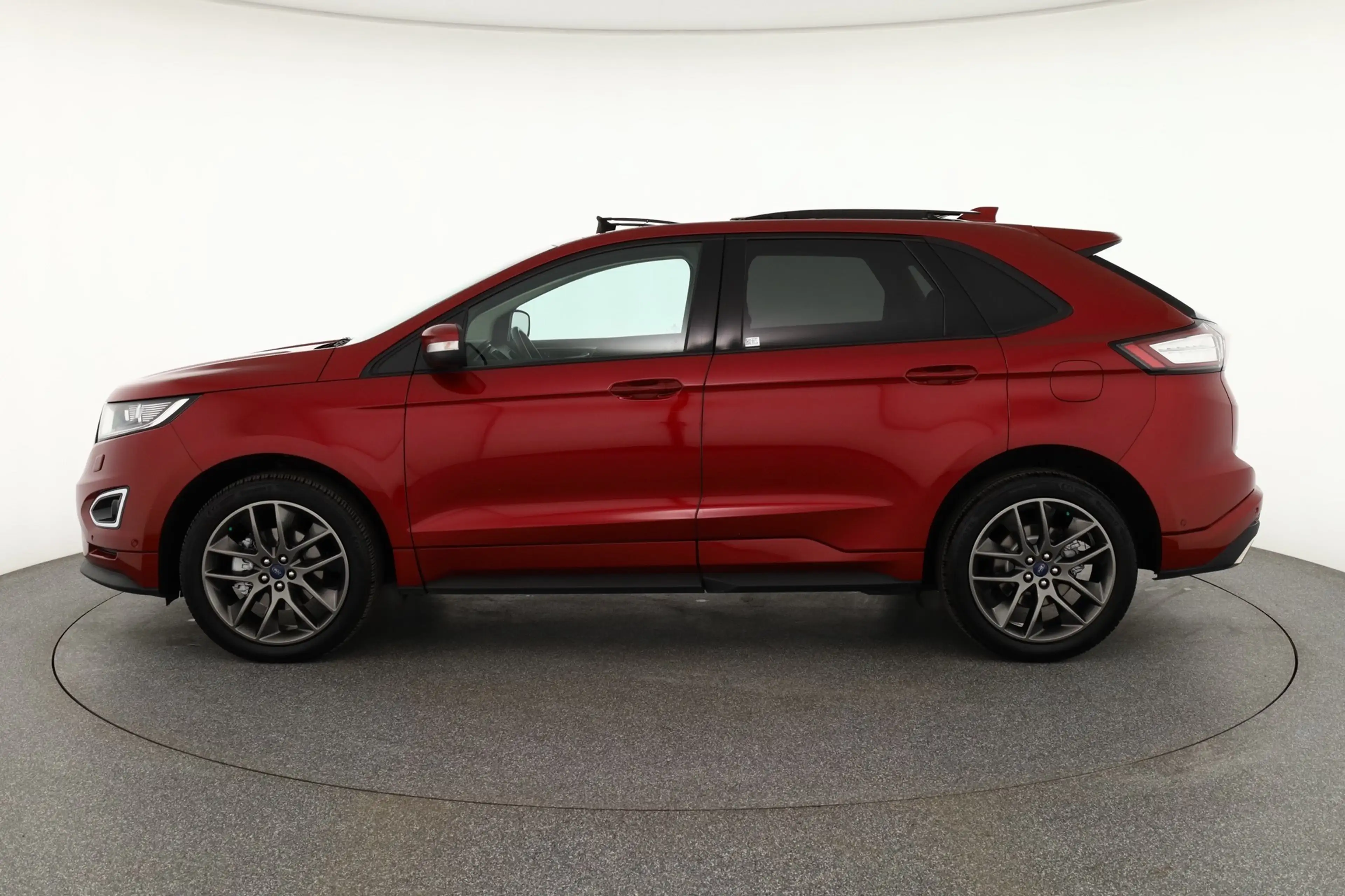 Ford Edge 2.0 TDCi Sport AWD LED Navi Sitzbelüftung — photo 3
