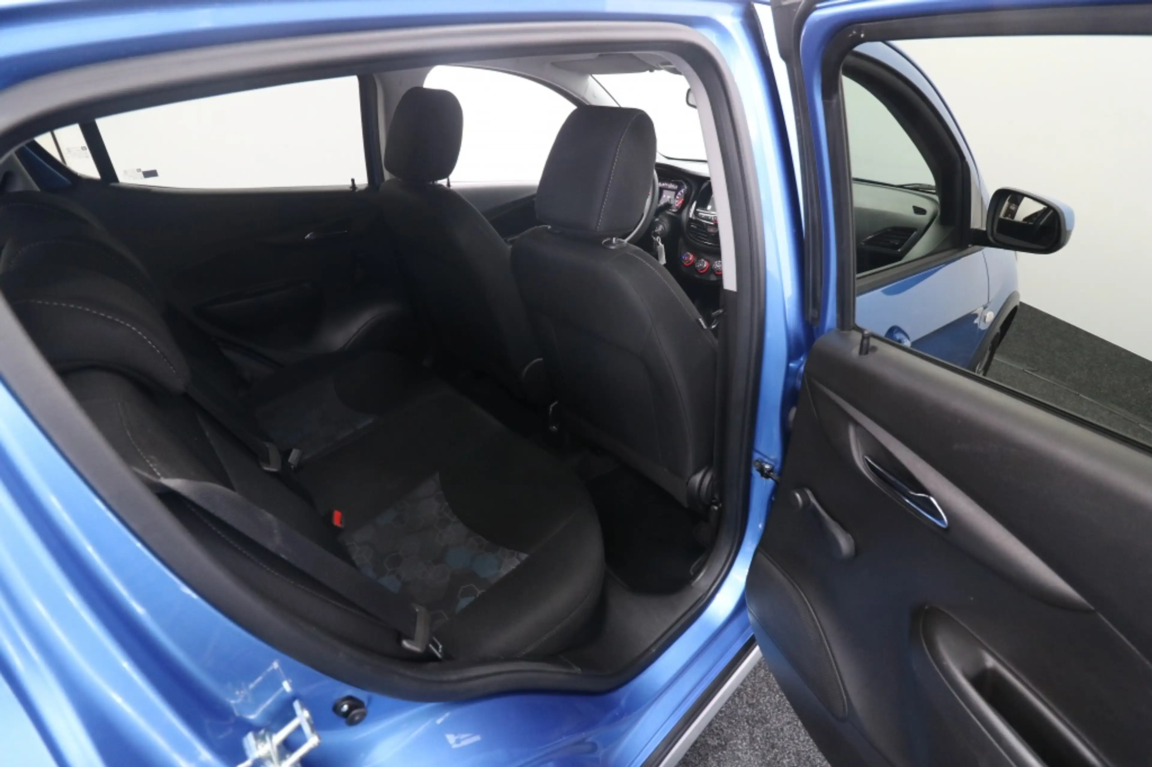 Opel Karl 1.0 Rocks Online Edition — photo 7