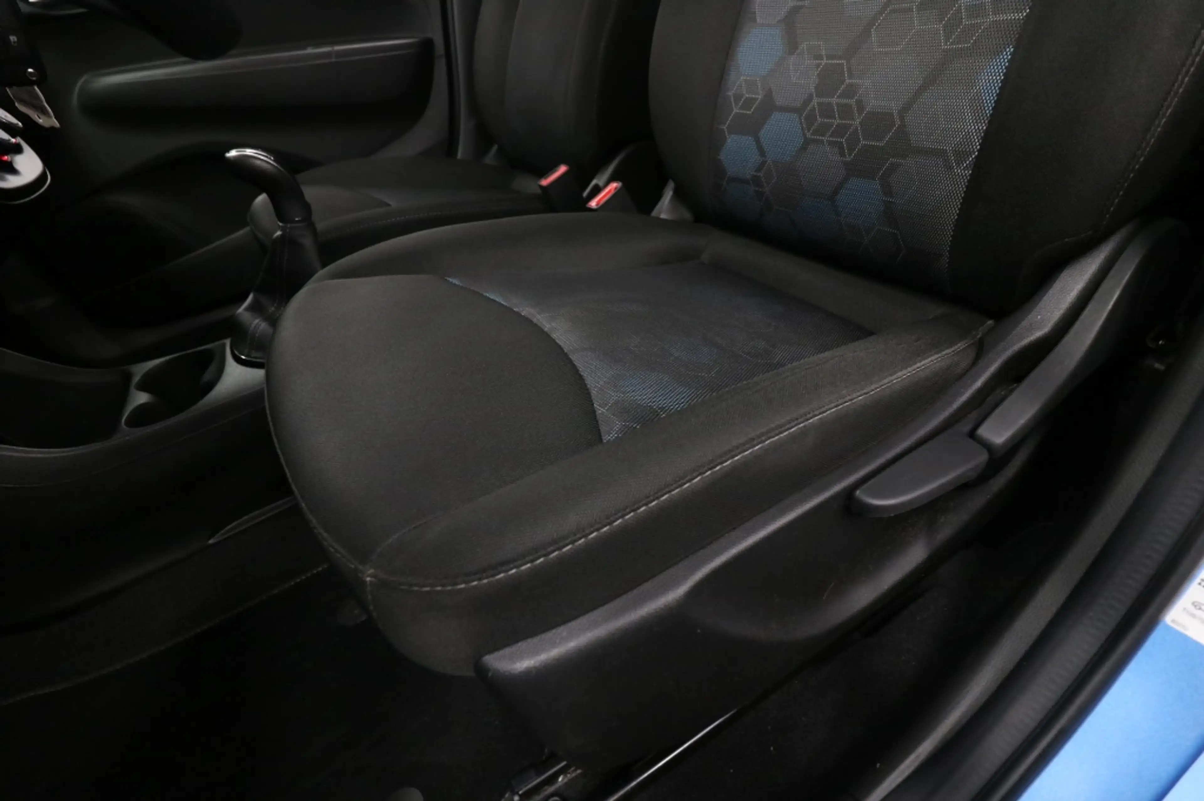 Opel Karl 1.0 Rocks Online Edition — photo 15