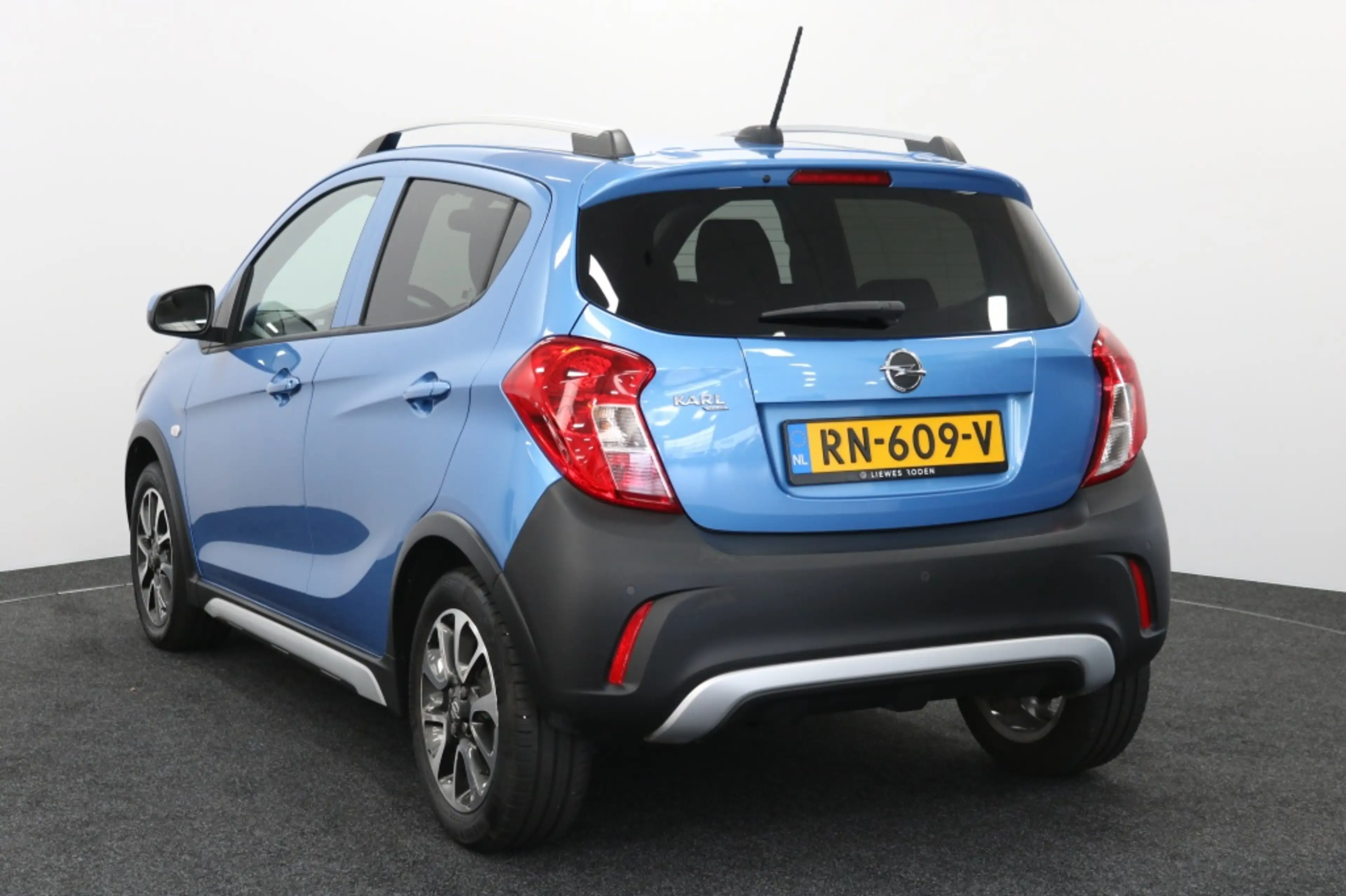 Opel Karl 1.0 Rocks Online Edition — photo 11
