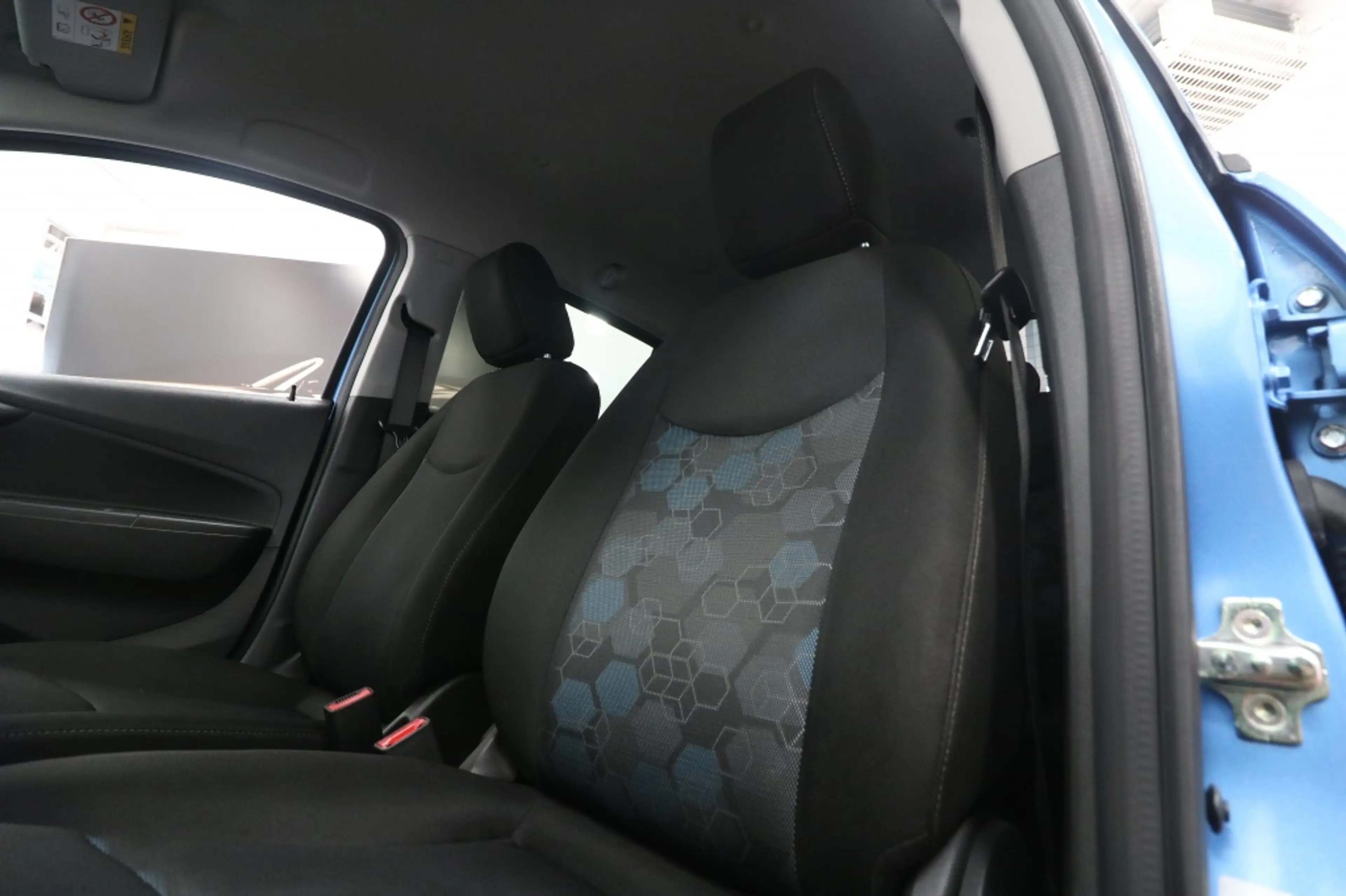 Opel Karl 1.0 Rocks Online Edition — photo 6