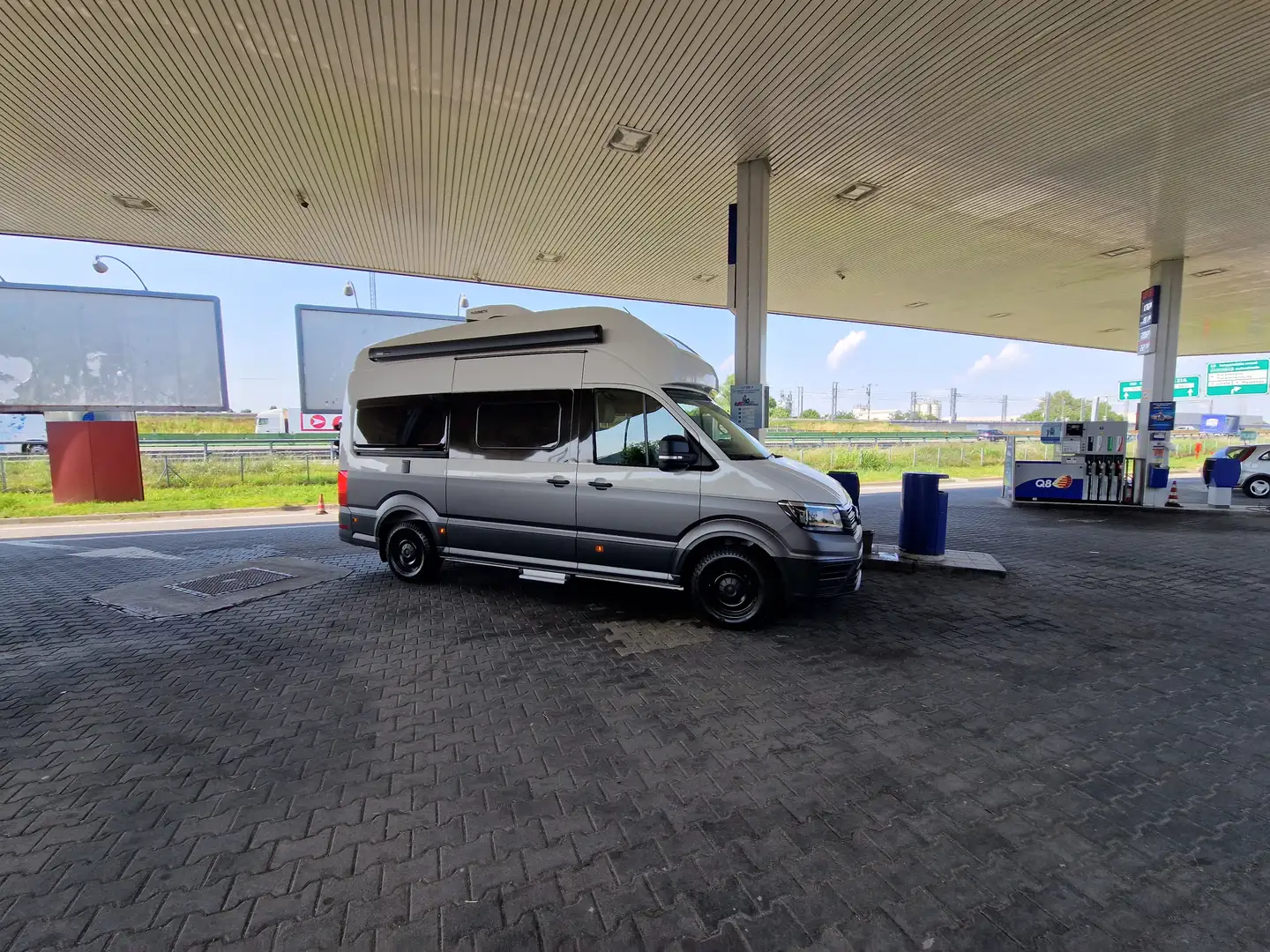 Volkswagen Grand California 600 automatico 177 CV Bianco - 1
