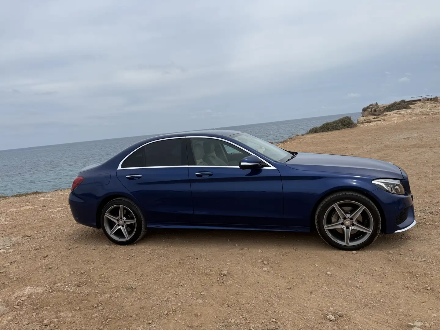 Mercedes-Benz C 220 (BlueTEC) d 7G-TRONIC AMG Line - 2
