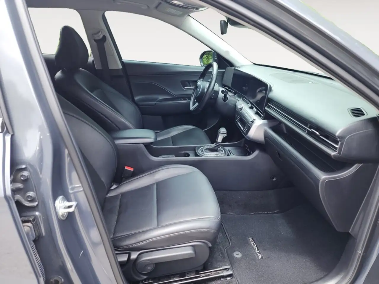 Hyundai KONA снимка Hyundai KONA