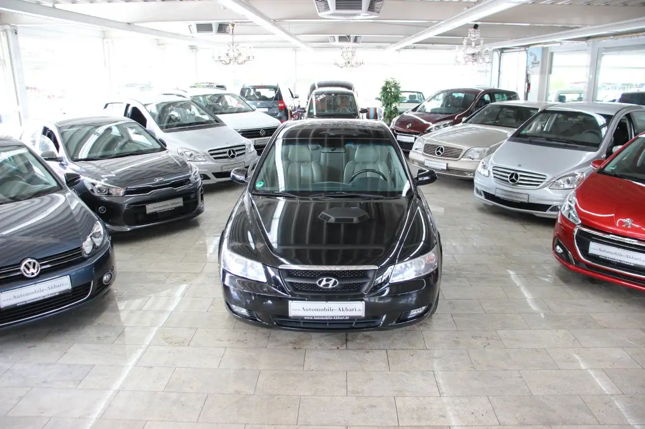 Hyundai SONATA