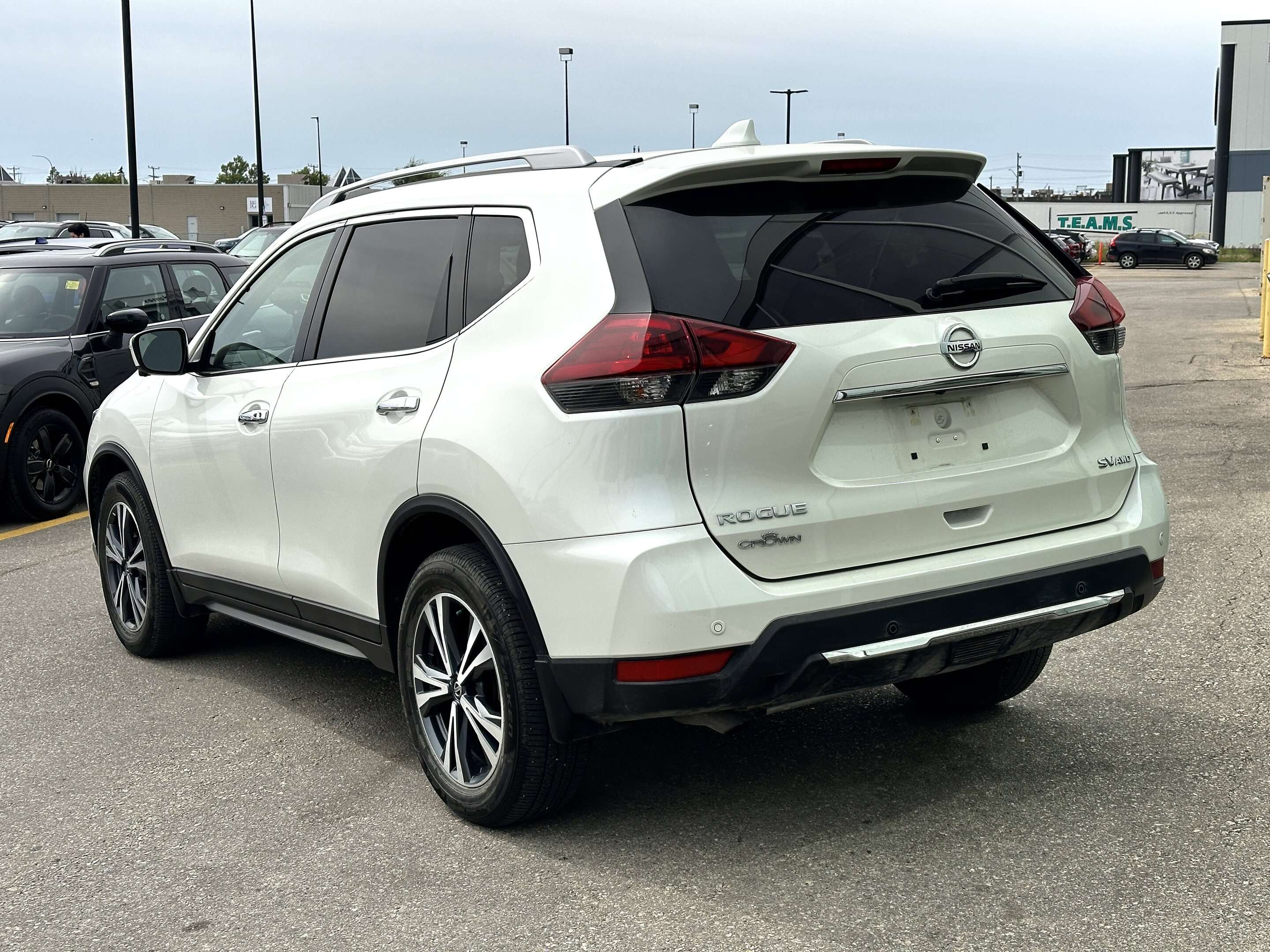 2019 Nissan Rogue SV | CLEAN CARFAX | PANORAMIC MOONROOF | — снимка 1