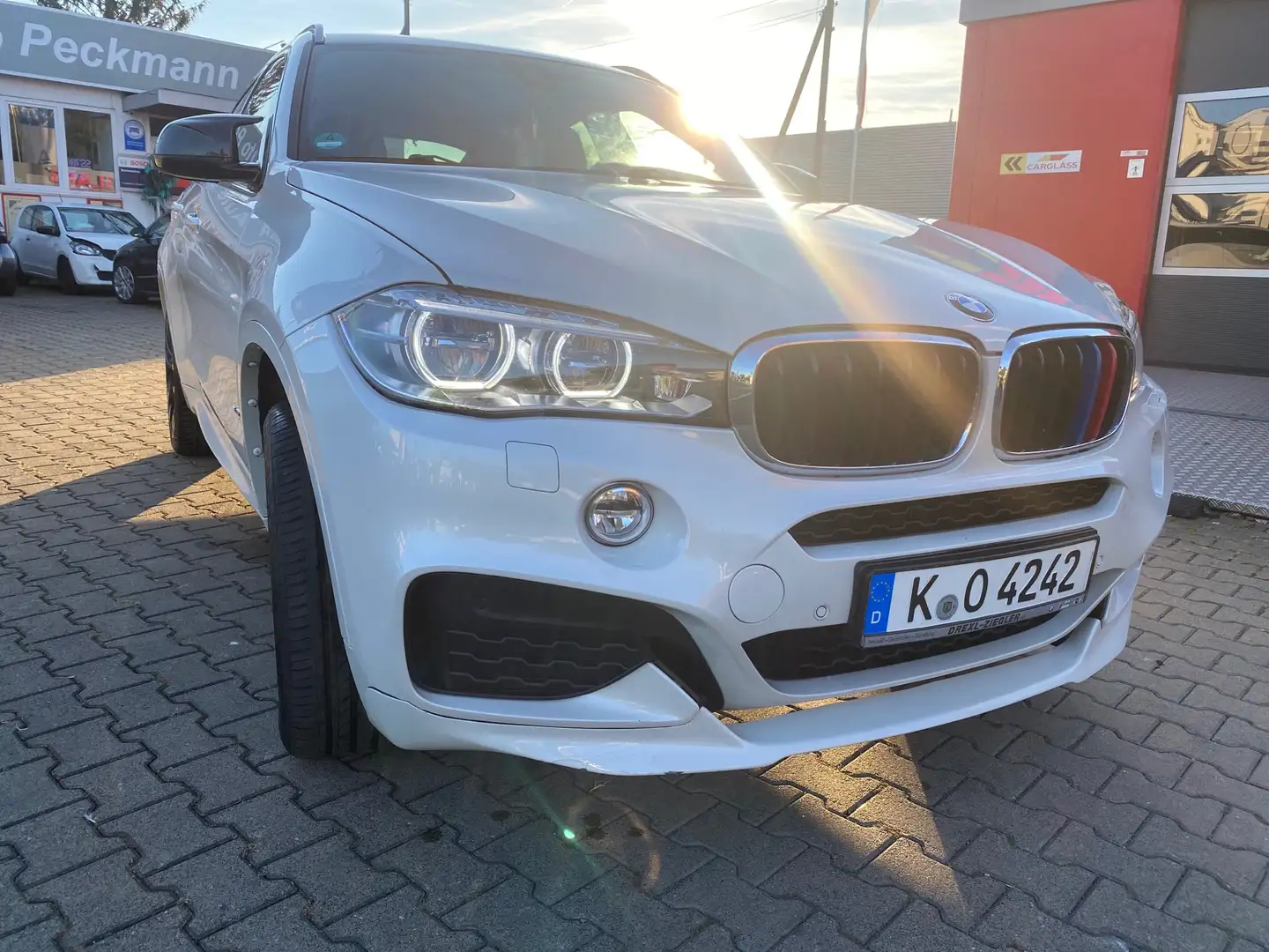 BMW X6 xDrive 30 d (F16) Weiß - 2