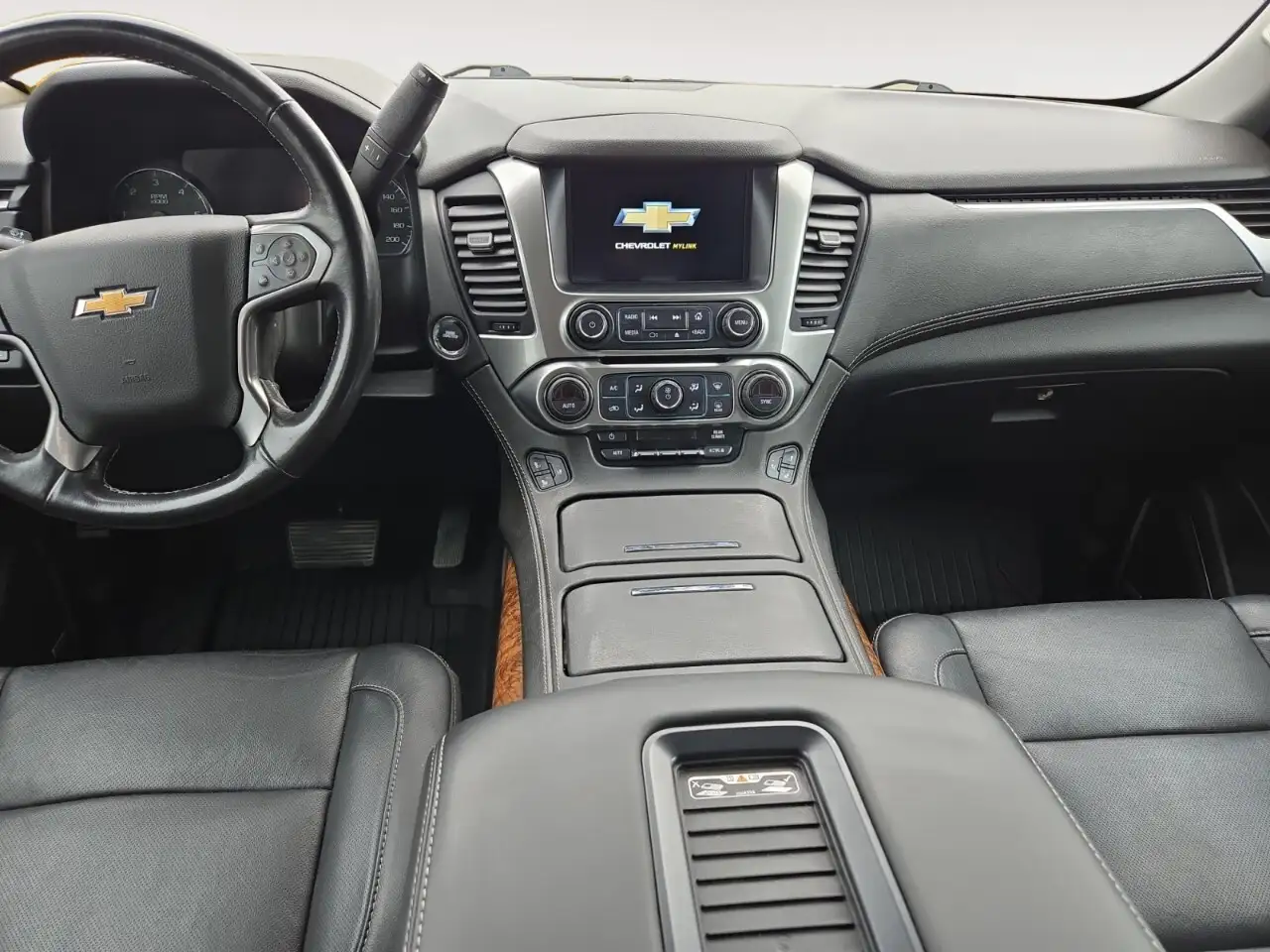 Chevrolet Tahoe снимка Chevrolet Tahoe