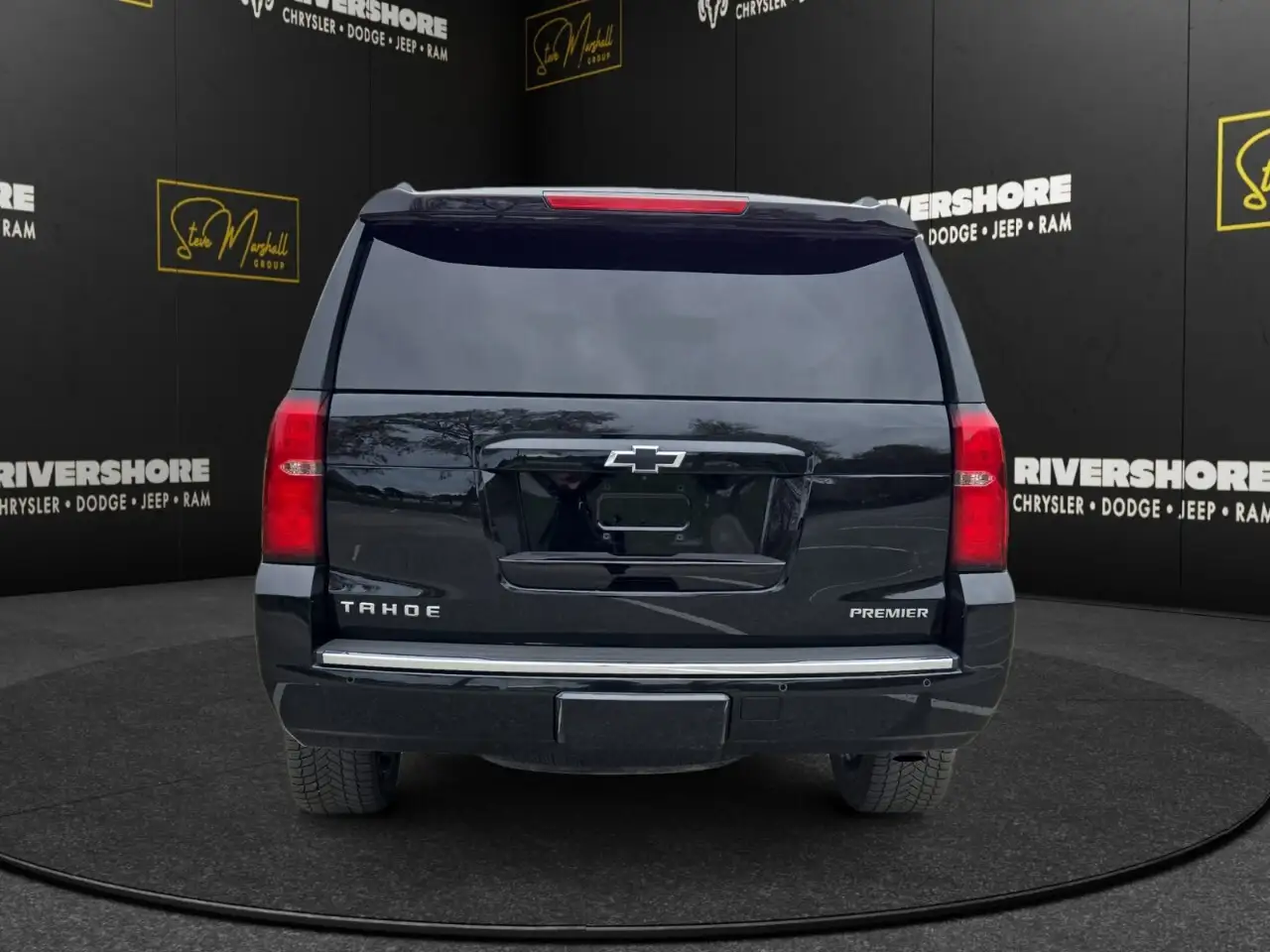 Chevrolet Tahoe снимка Chevrolet Tahoe