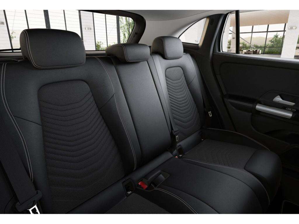 Mercedes-Benz GLA 180