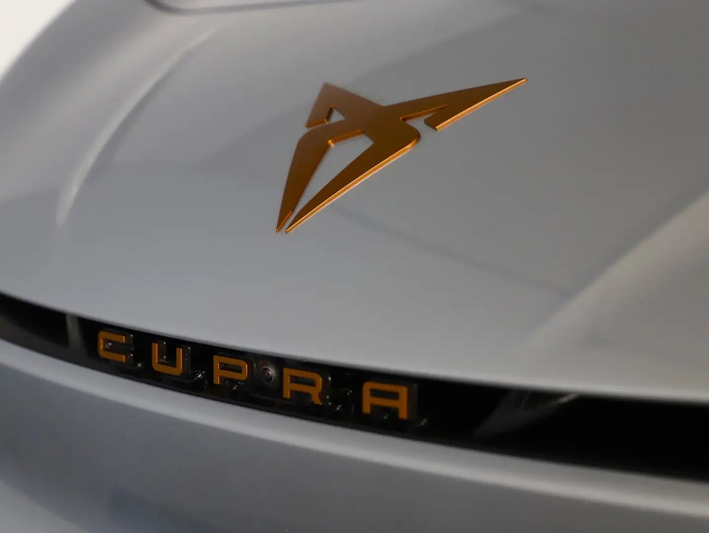 CUPRA Born 79/84 e-Boost 170kW/231PS Silber - 2