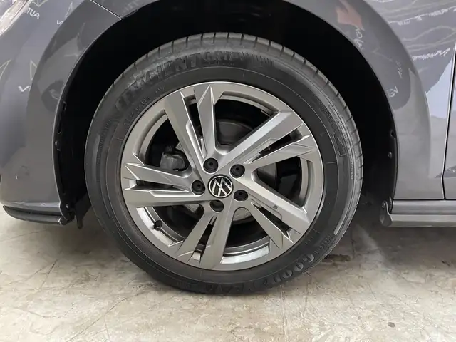 Volkswagen Polo view 15