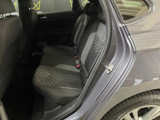 Volkswagen Polo view 14