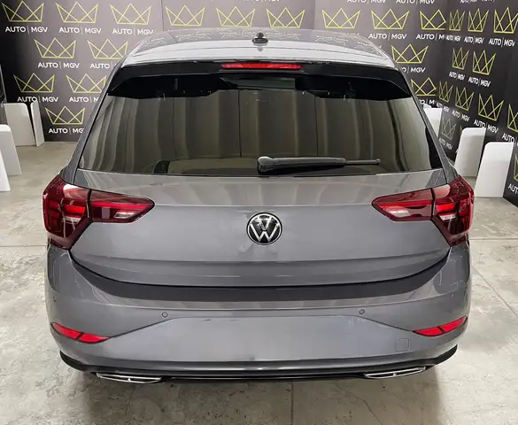 Volkswagen Polo view 5