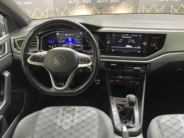 Volkswagen Polo view 11