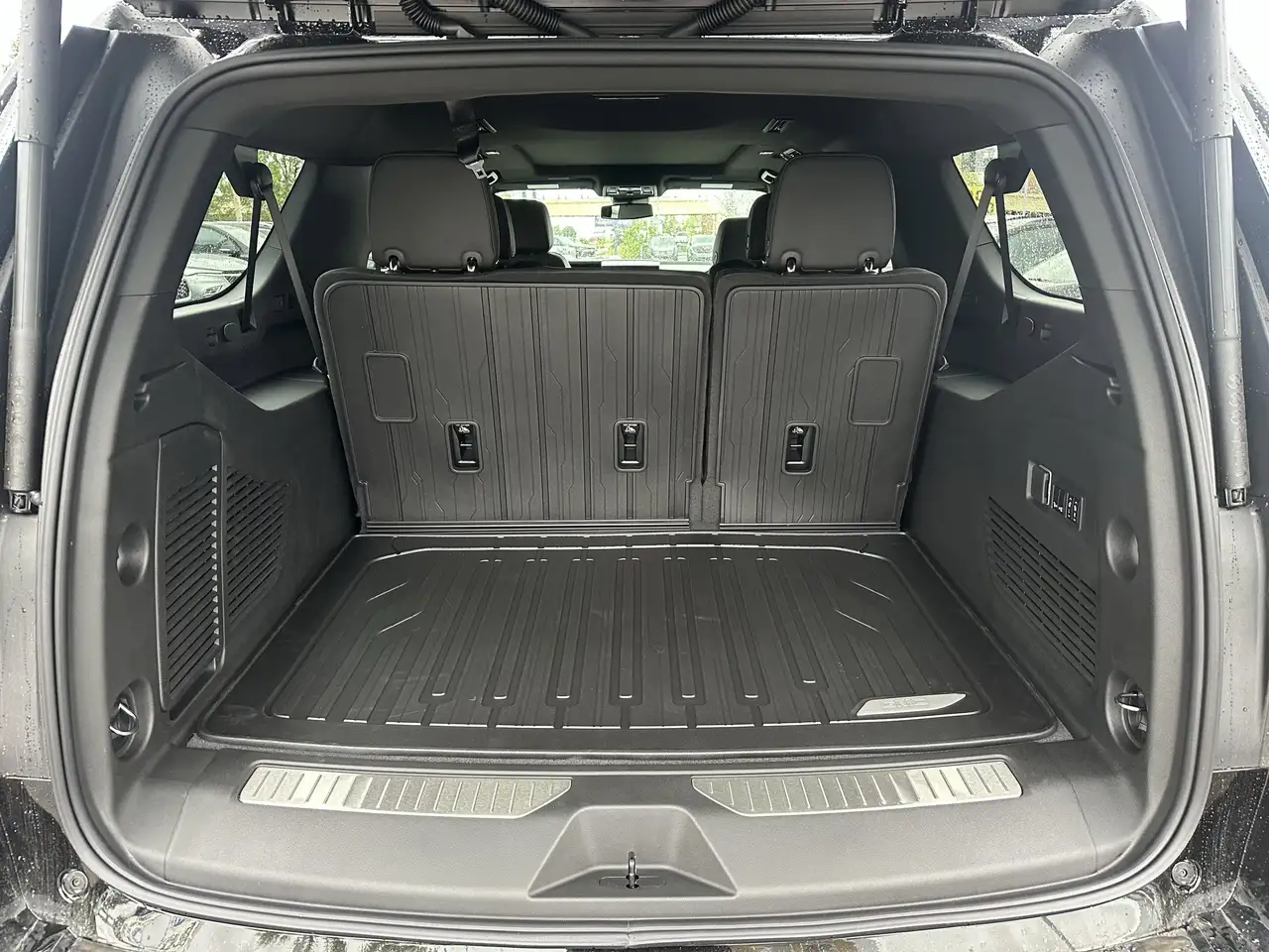 GMC Yukon снимка GMC Yukon