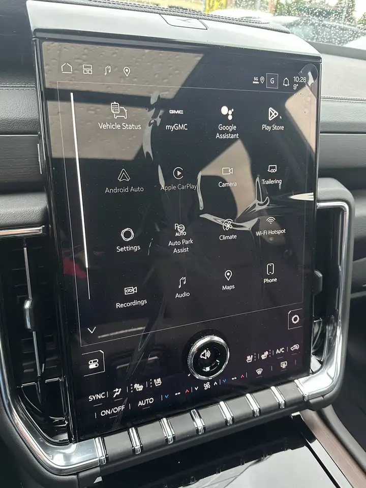 GMC Yukon снимка GMC Yukon