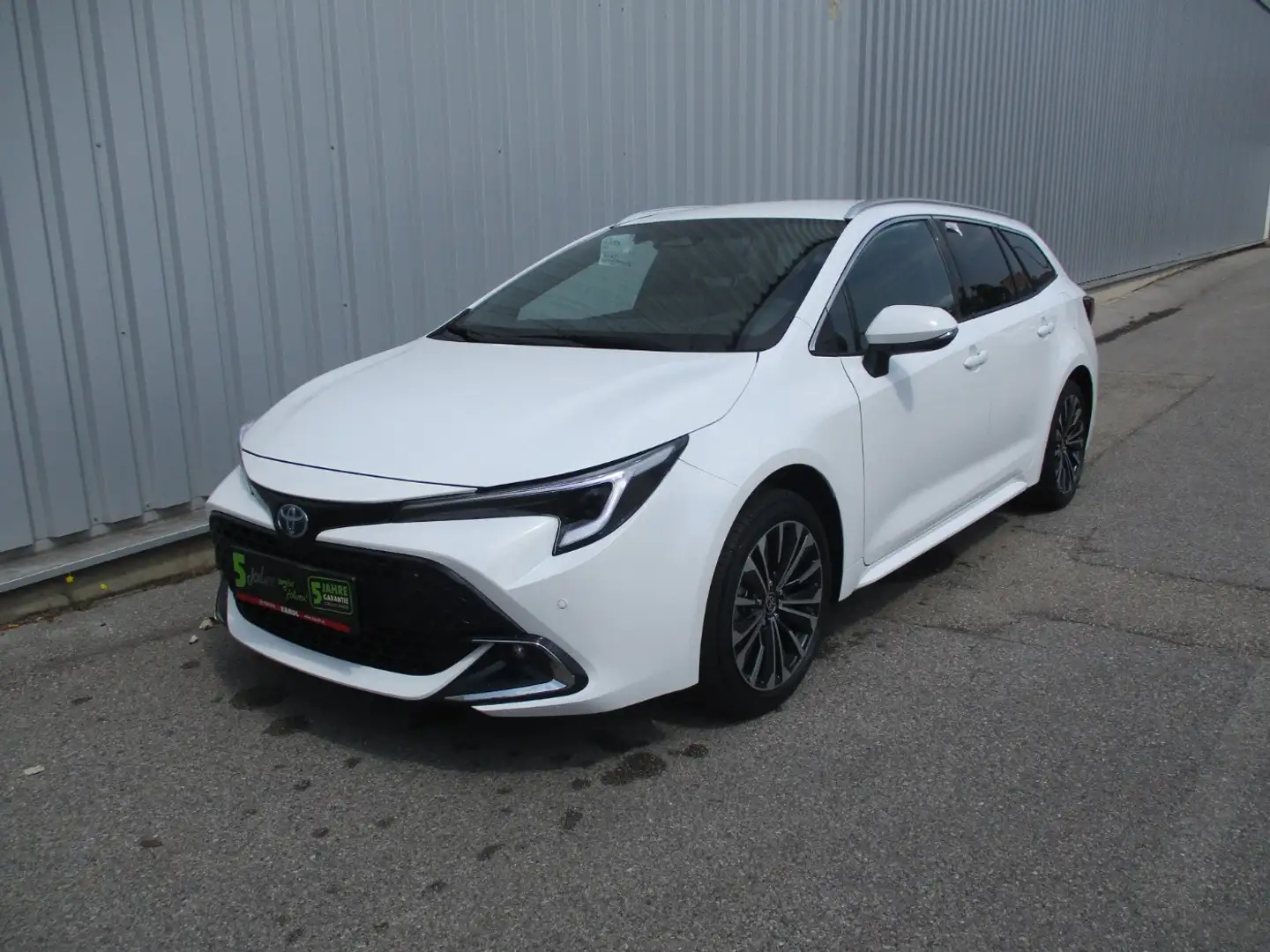 Toyota Corolla 1.8 Hybrid Touring Sports Active Drive Blanc - 2
