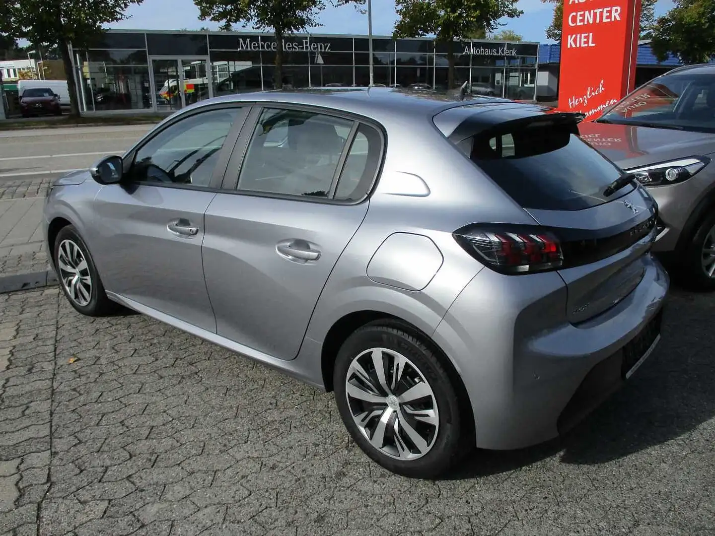 Peugeot 208 PureTech 100 Active Argent - 2