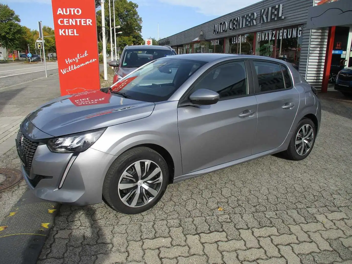 Peugeot 208 PureTech 100 Active Argent - 1