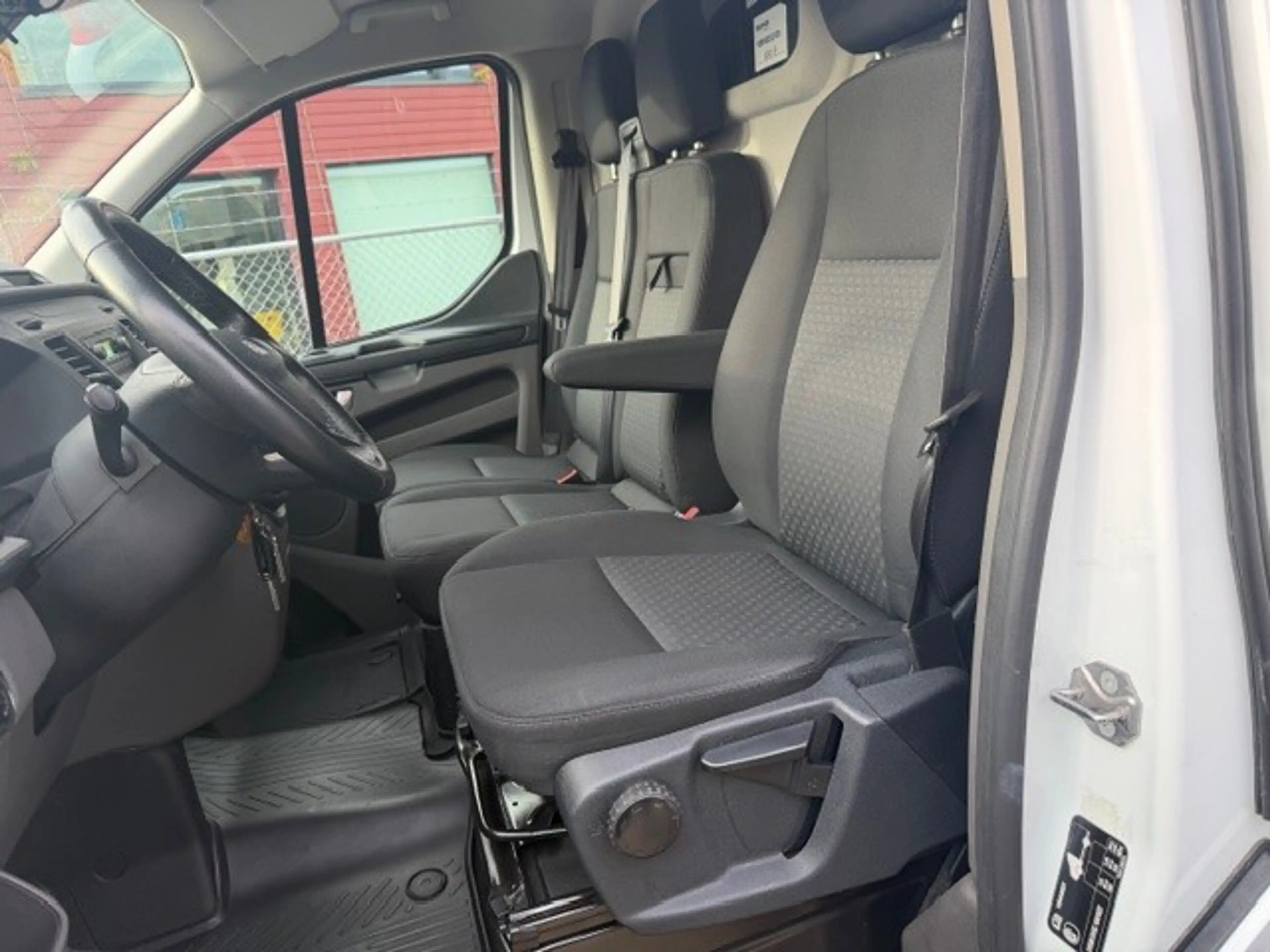 Ford Transit Custom 300 2.0 TDCI L2H1 Trend AIRCO I PDC I 3-ZITS I 1e — photo 11