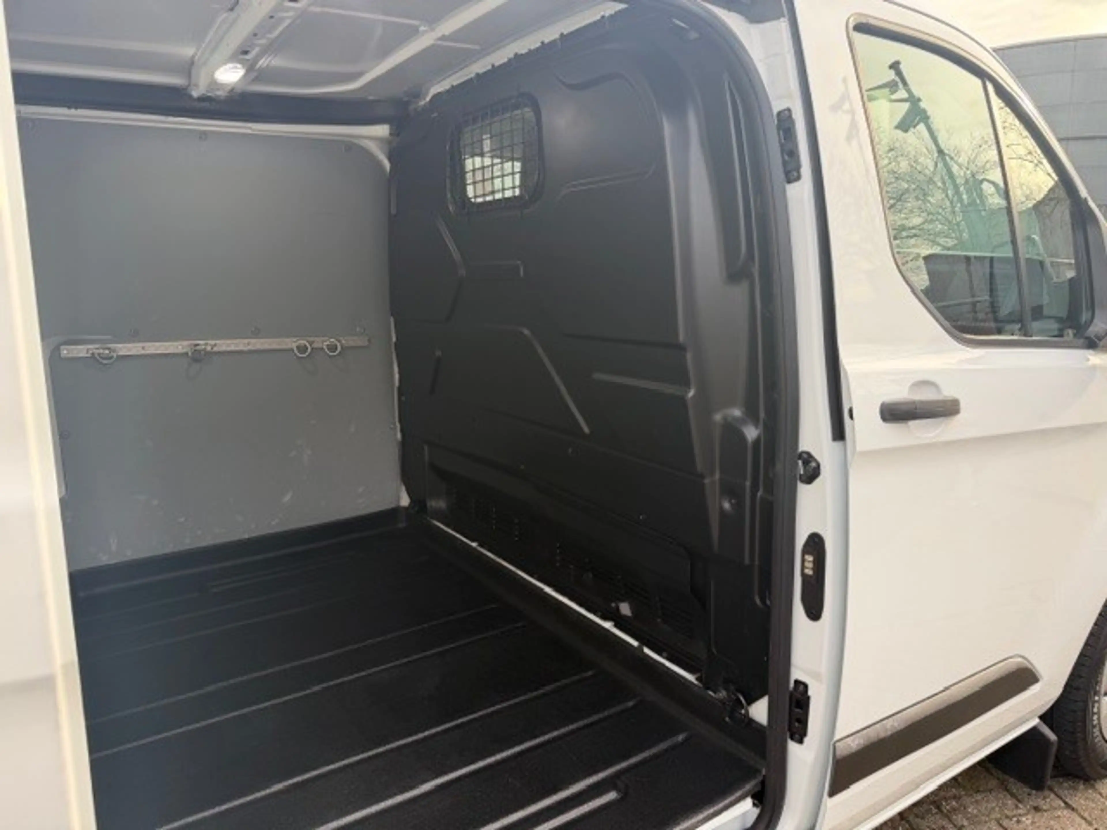 Ford Transit Custom 300 2.0 TDCI L2H1 Trend AIRCO I PDC I 3-ZITS I 1e — photo 9