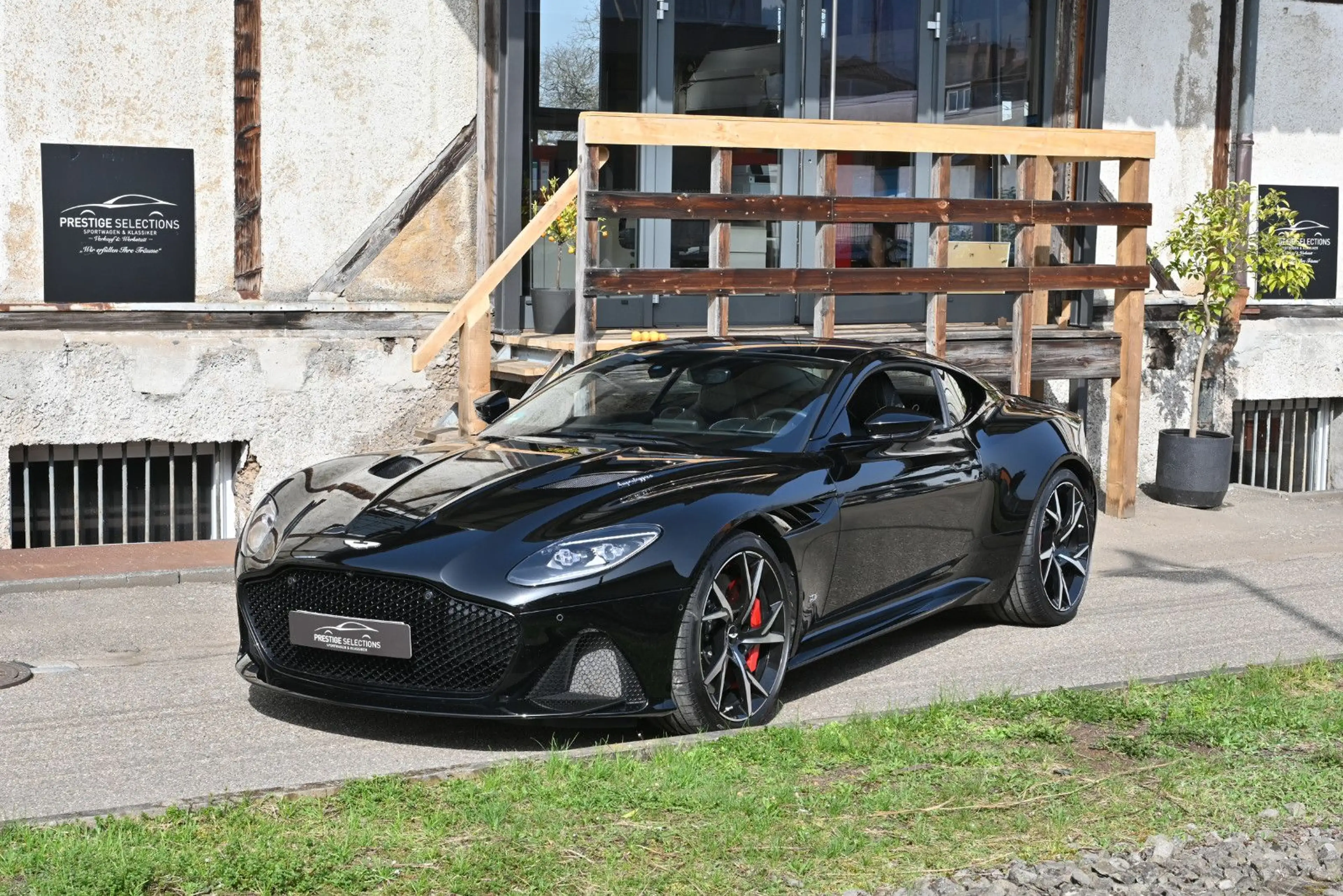 Aston Martin DBS /Carbonpaket Innen&Außen/SH&SL/1a/1.HD — photo 15