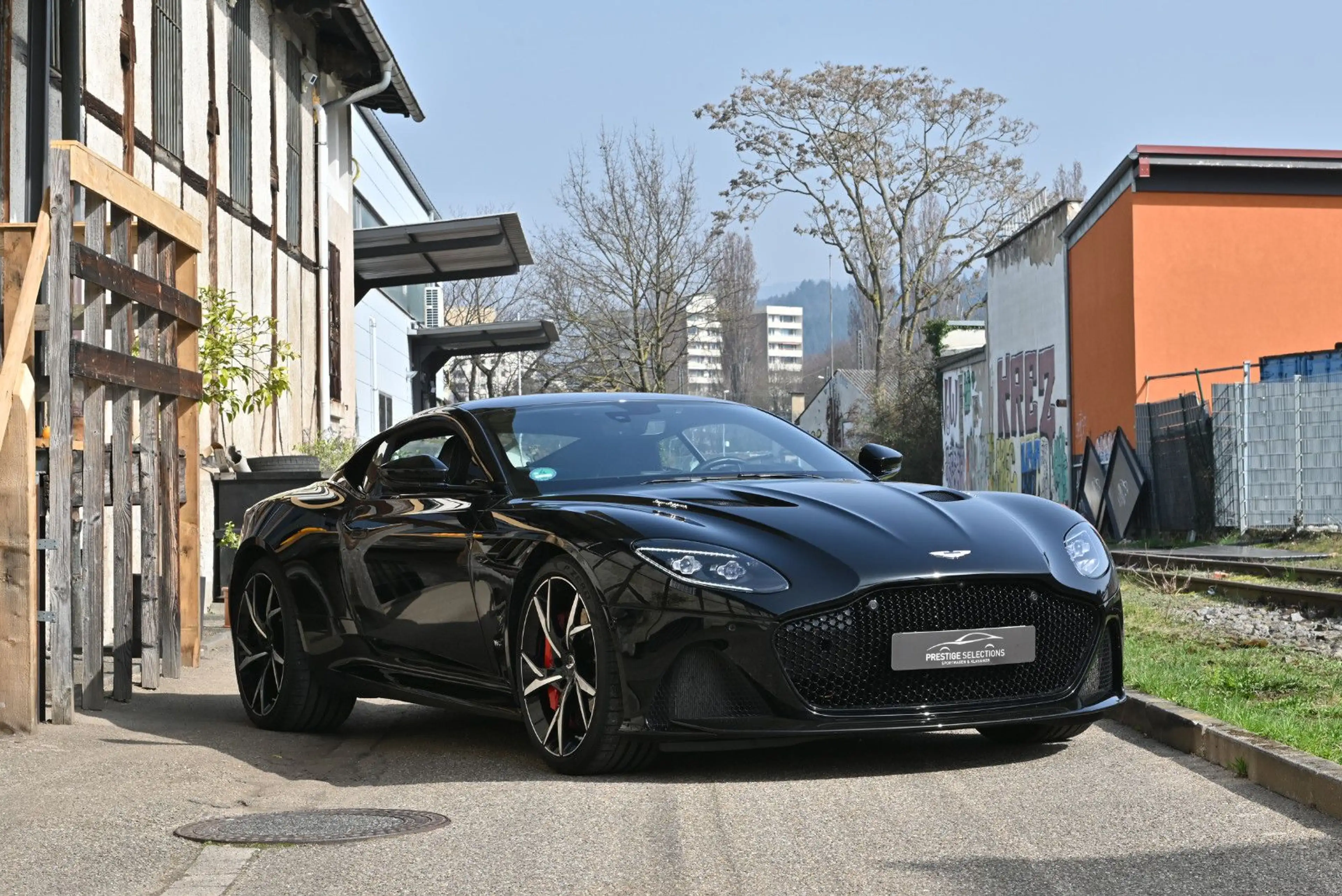 Aston Martin DBS /Carbonpaket Innen&Außen/SH&SL/1a/1.HD — photo 10
