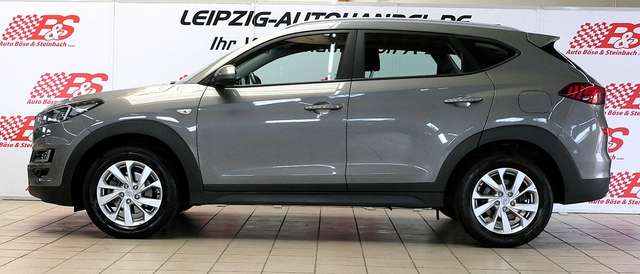 Hyundai TUCSON Pure 2WD*NAV*KAM*SHZ*