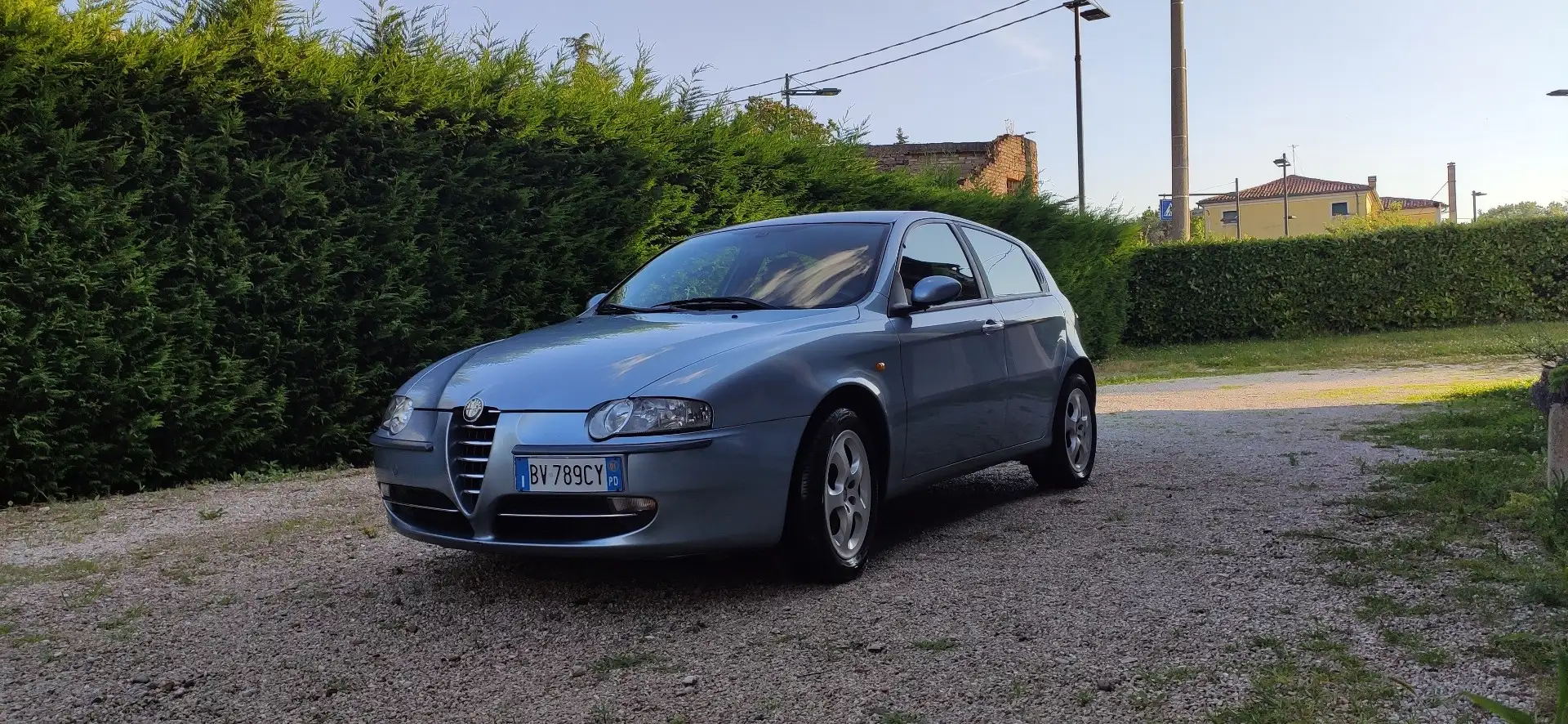 Alfa Romeo 147 alfa 1.9 jtd Distinctive 115cv 5p. - 1