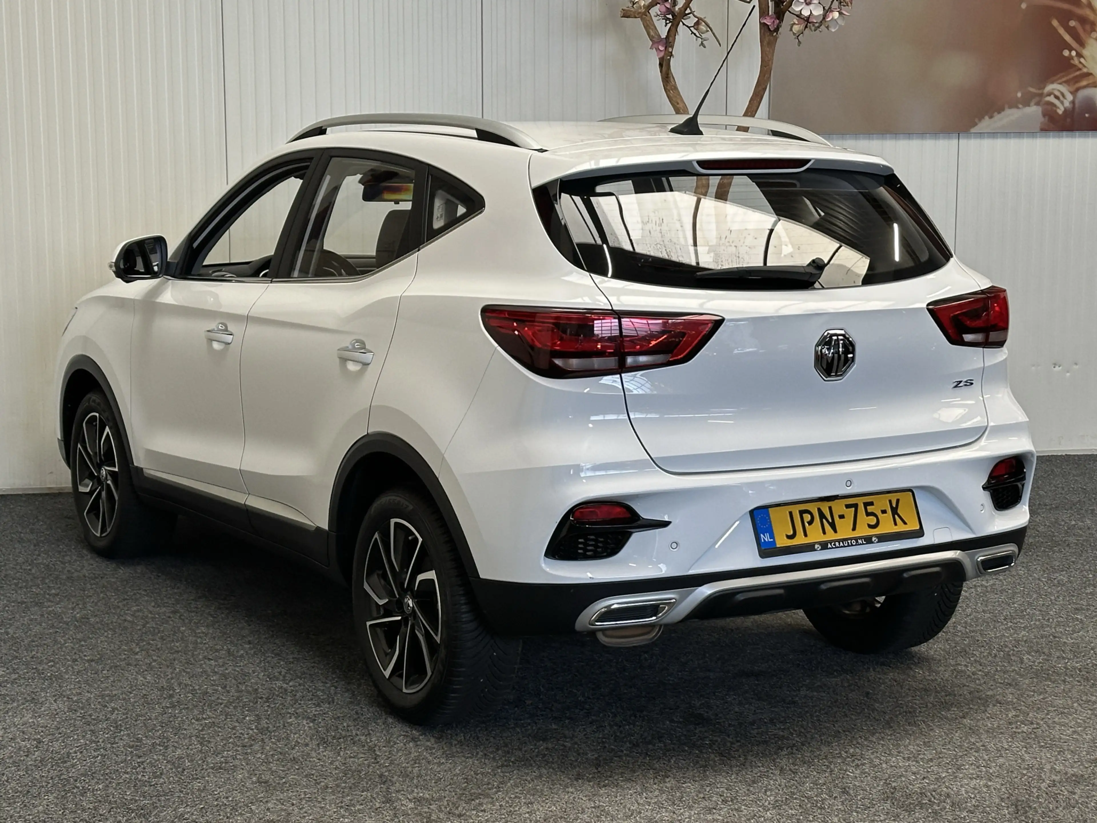 MG ZS 106 PK 1.5 LEDER CRUISE CONTROL NAVIGATIE 360 CAME — photo 6