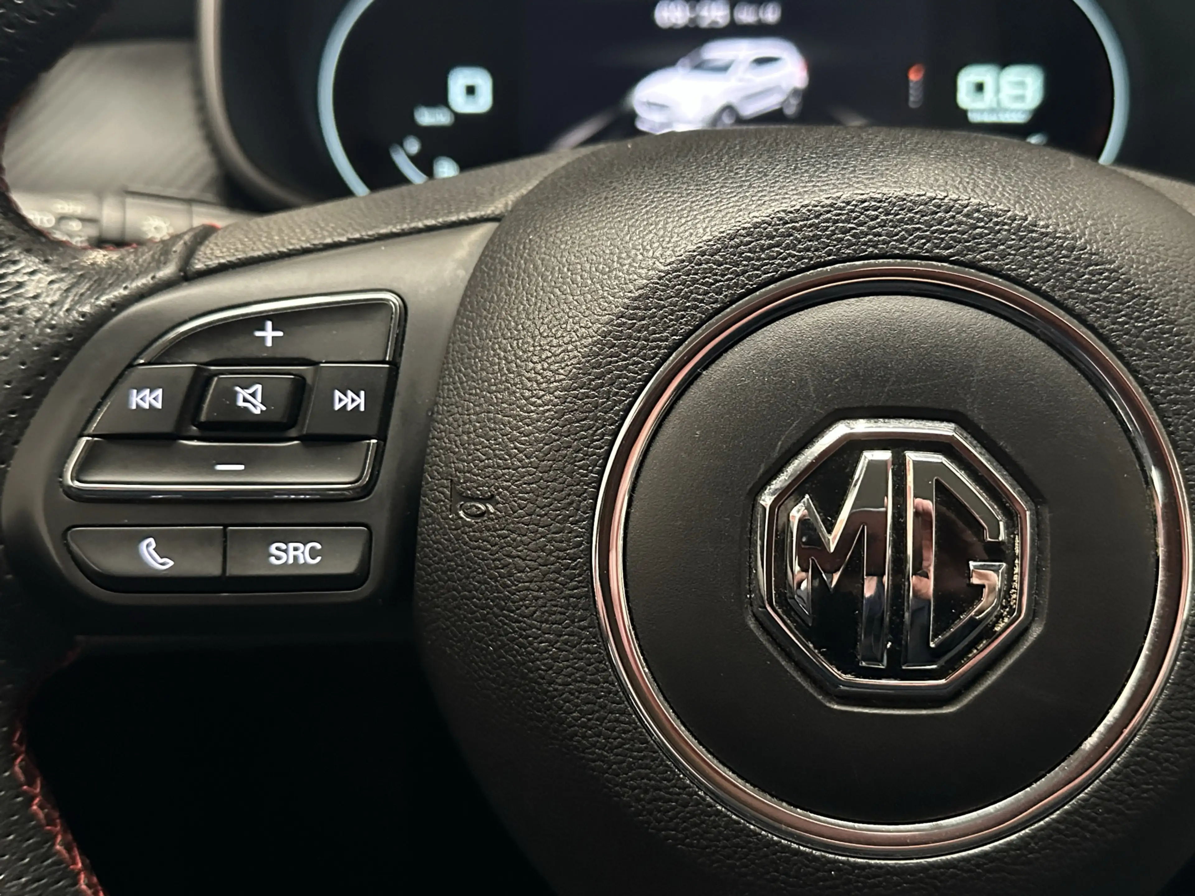 MG ZS 106 PK 1.5 LEDER CRUISE CONTROL NAVIGATIE 360 CAME — photo 23