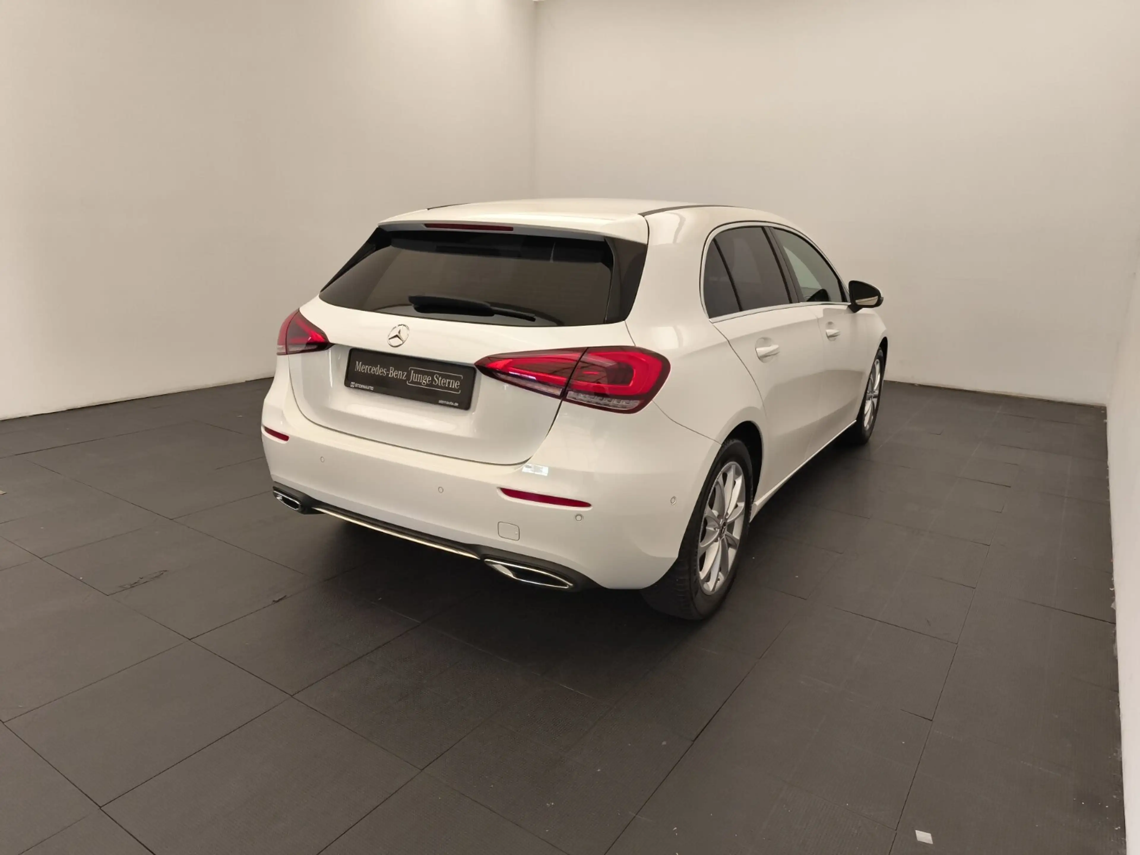 Mercedes-Benz A 180 A 180 Progressive LED AHK DAB Carplay MBUX High — photo 5