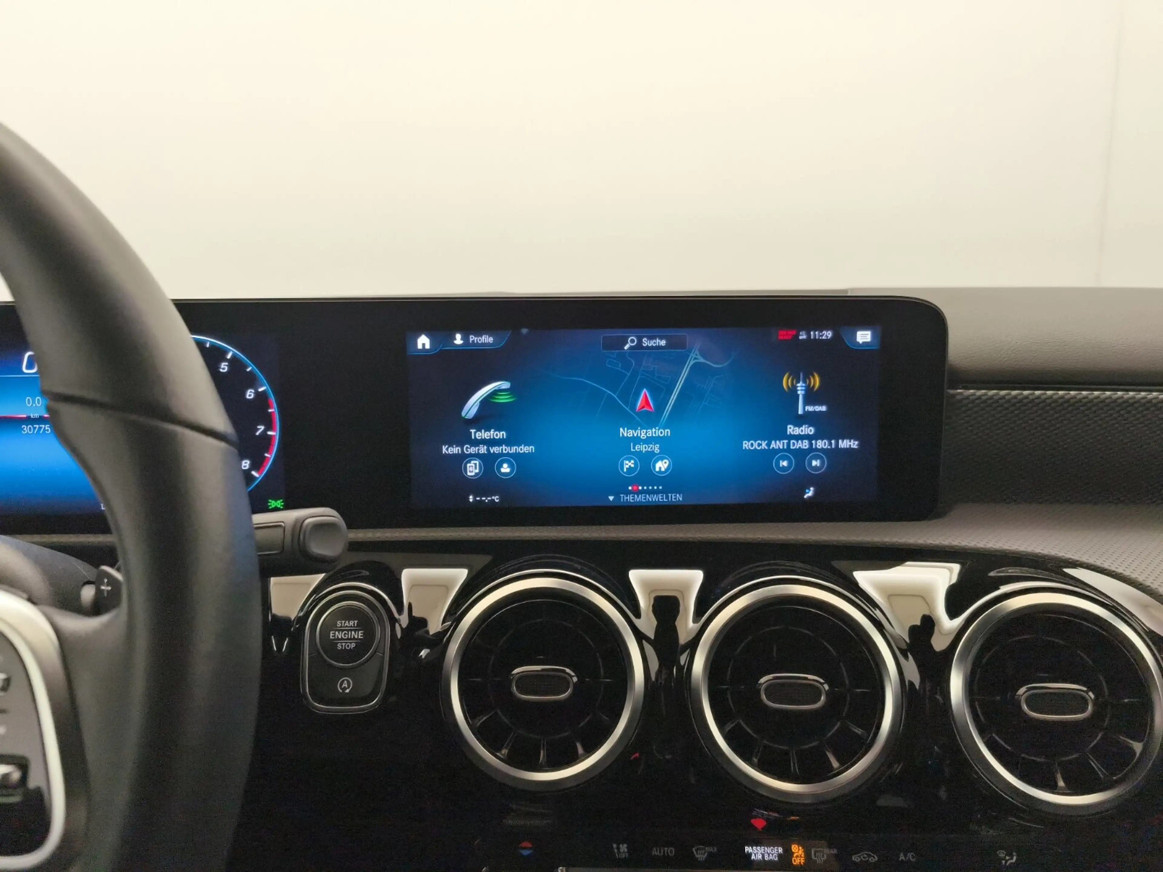 Mercedes-Benz A 180 A 180 Progressive LED AHK DAB Carplay MBUX High — photo 14