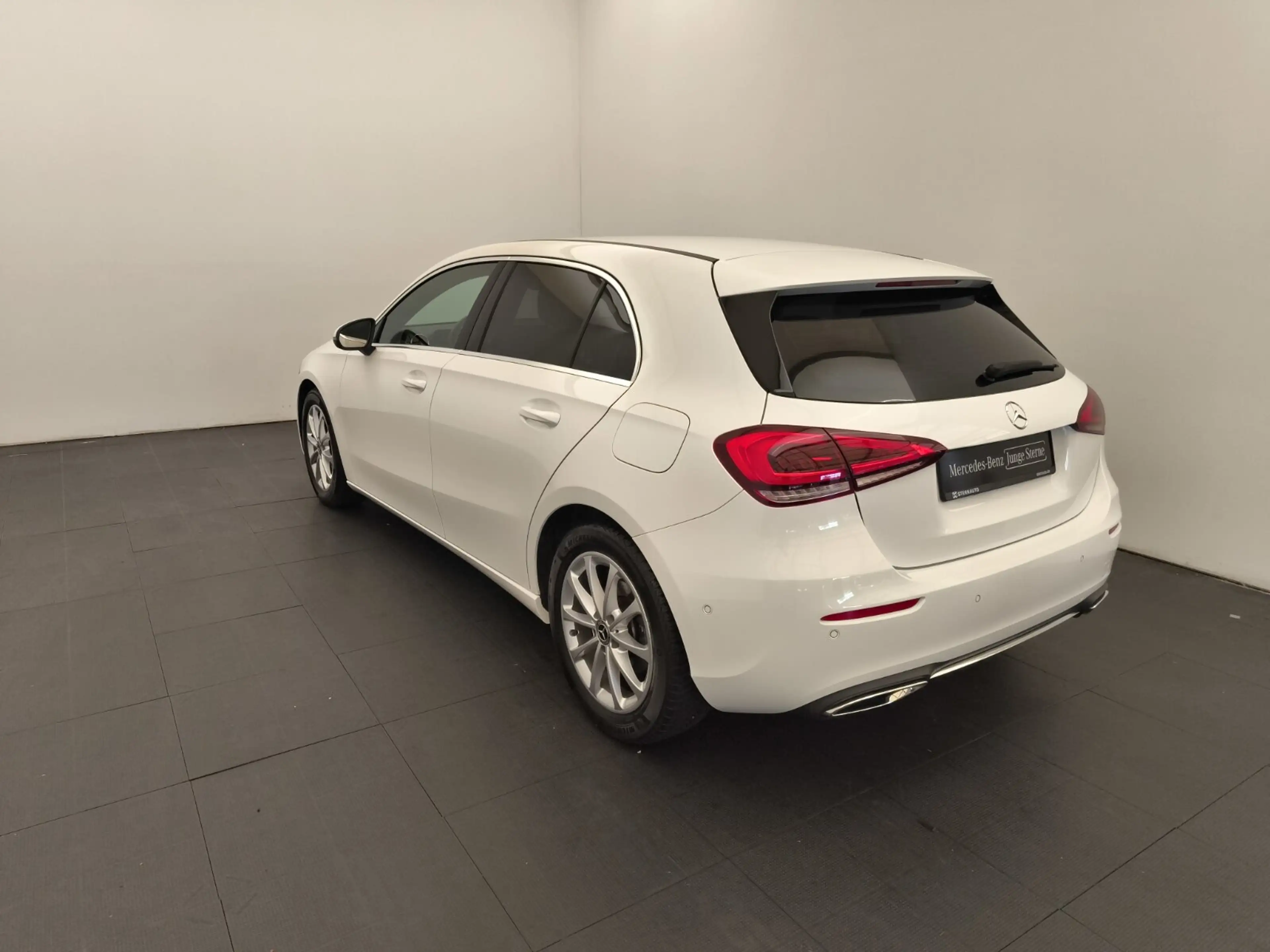 Mercedes-Benz A 180 A 180 Progressive LED AHK DAB Carplay MBUX High — photo 7