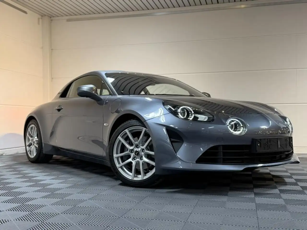 Alpine A110 2023