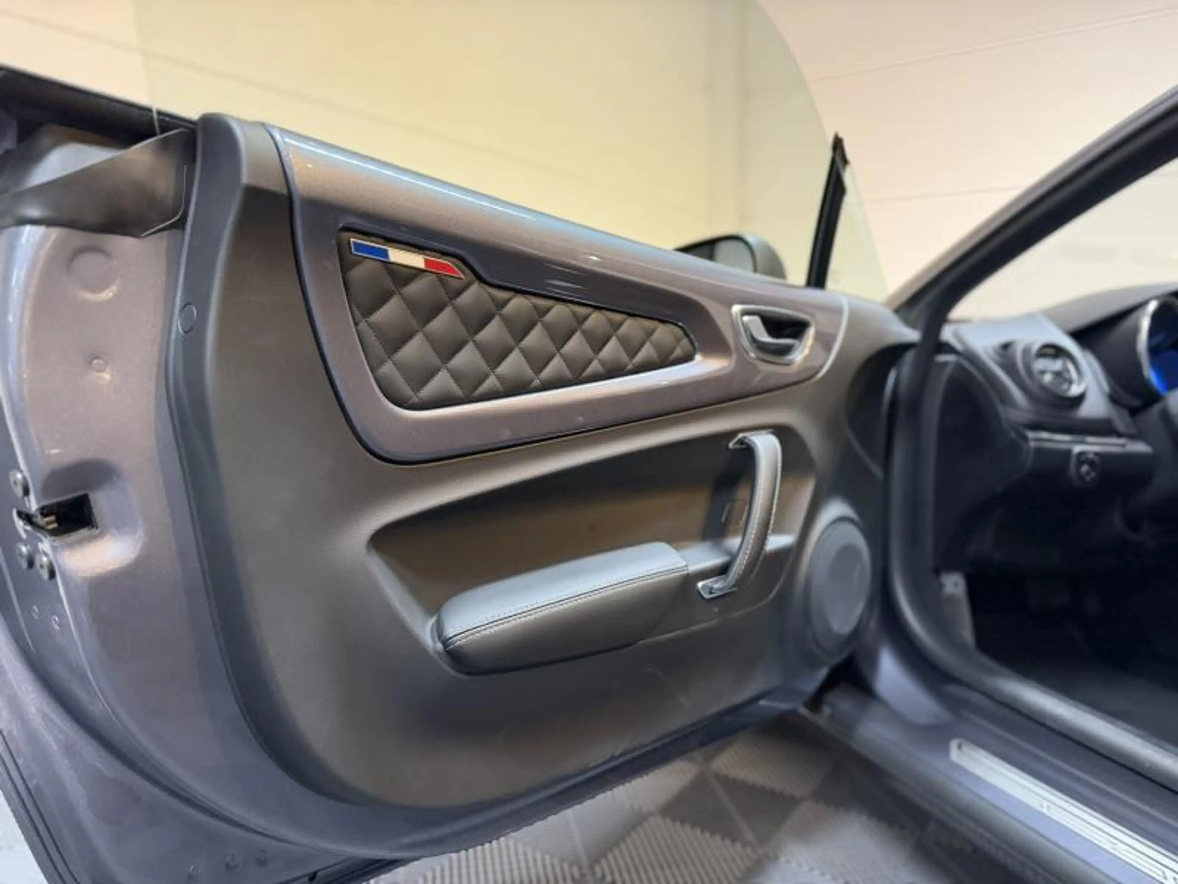 Alpine A110 1.8 Turbo Pure NAVI*CARPLAY*CRUISE*LIM — photo 15