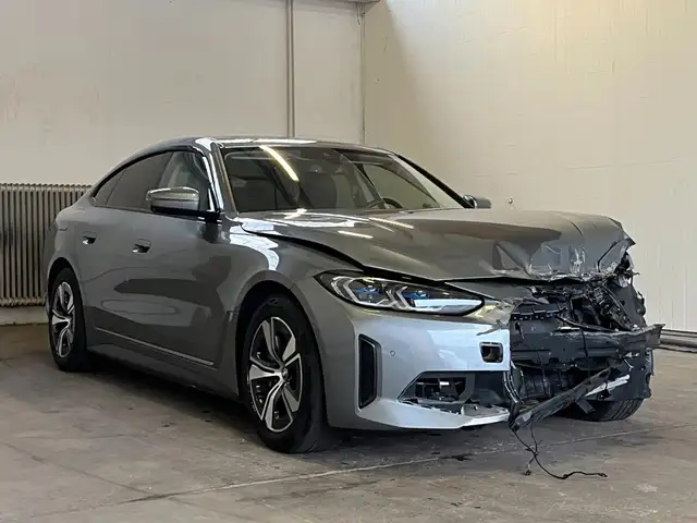 BMW i4 40e H/K Laser DriveASS 360° UNFALL