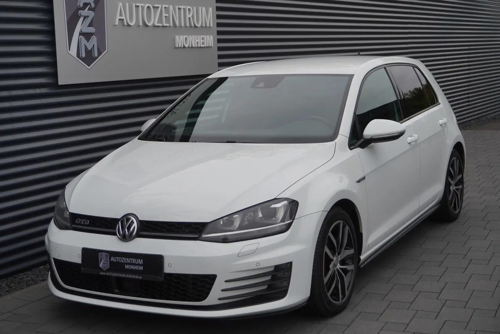 Volkswagen Golf GTD TDI NAVI|KAMERA|SITZHEIZUNG|KEYLESS|ACC Blanc - 2