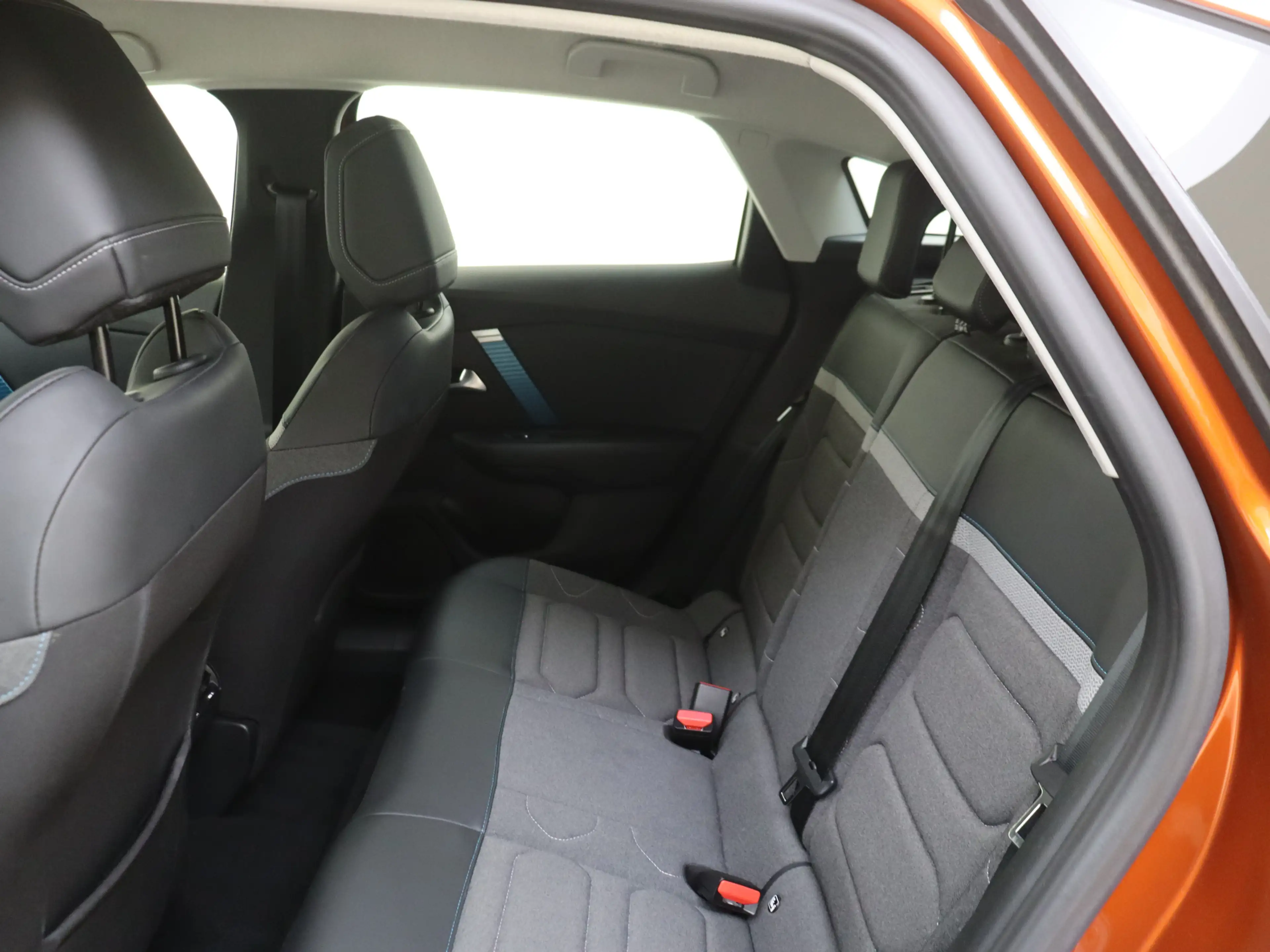 Citroen E-C4 Electric Feel Edition 50 kWh — photo 13