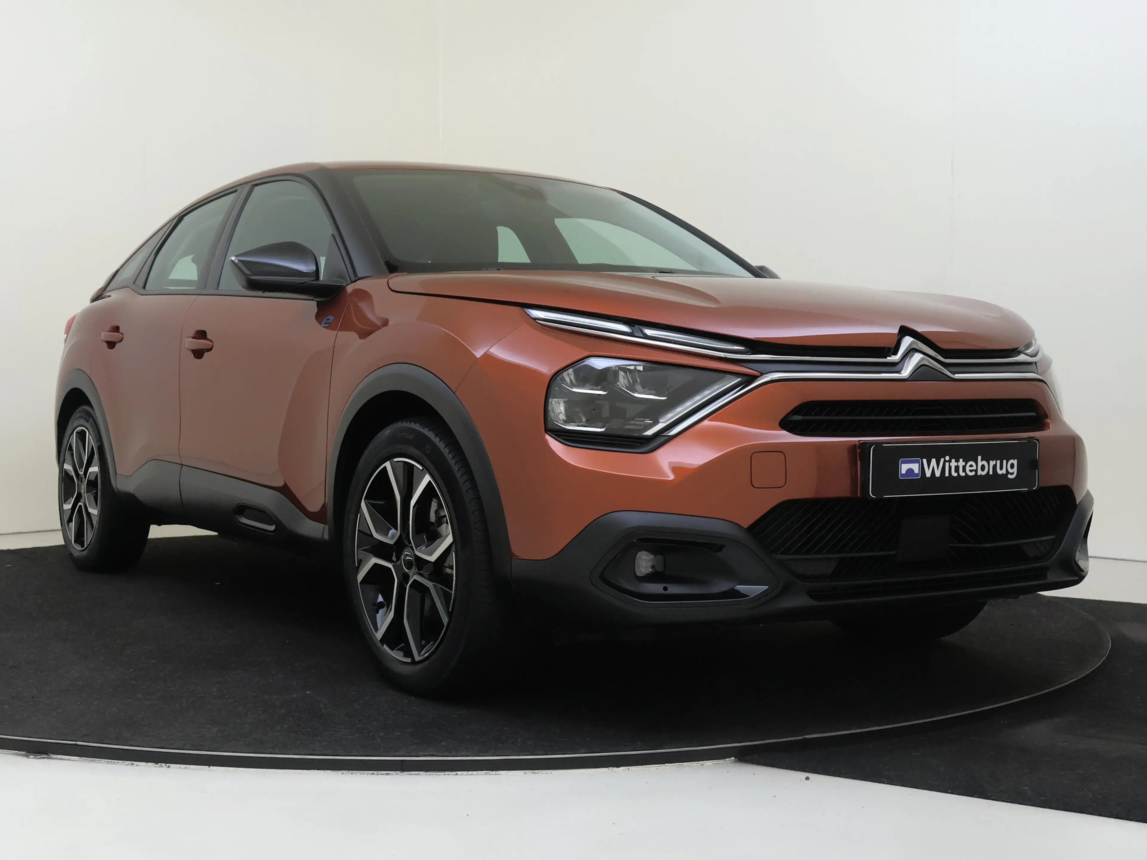 Citroen E-C4 Electric Feel Edition 50 kWh — photo 3