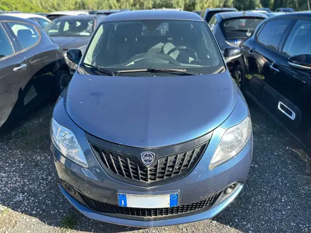 Lancia Ypsilon 1.0 FireFly Hybrid Silver
