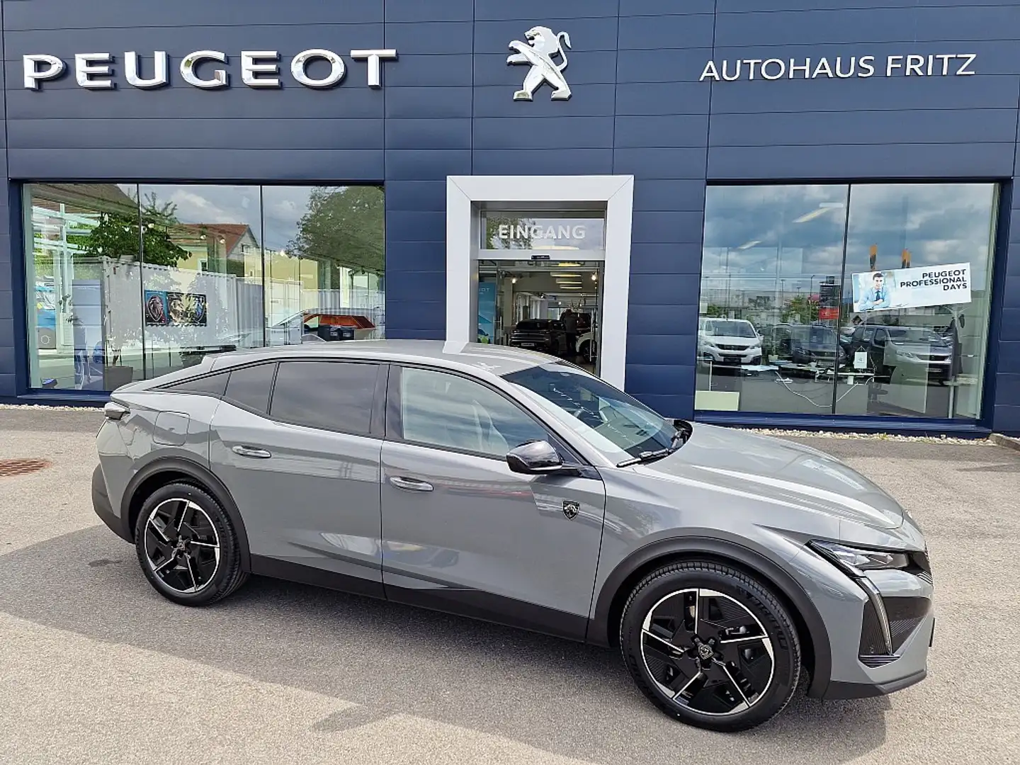 Peugeot 408 HEV 136 e-DCS6 GT "inkl. Aluwinterräder" Grigio - 2