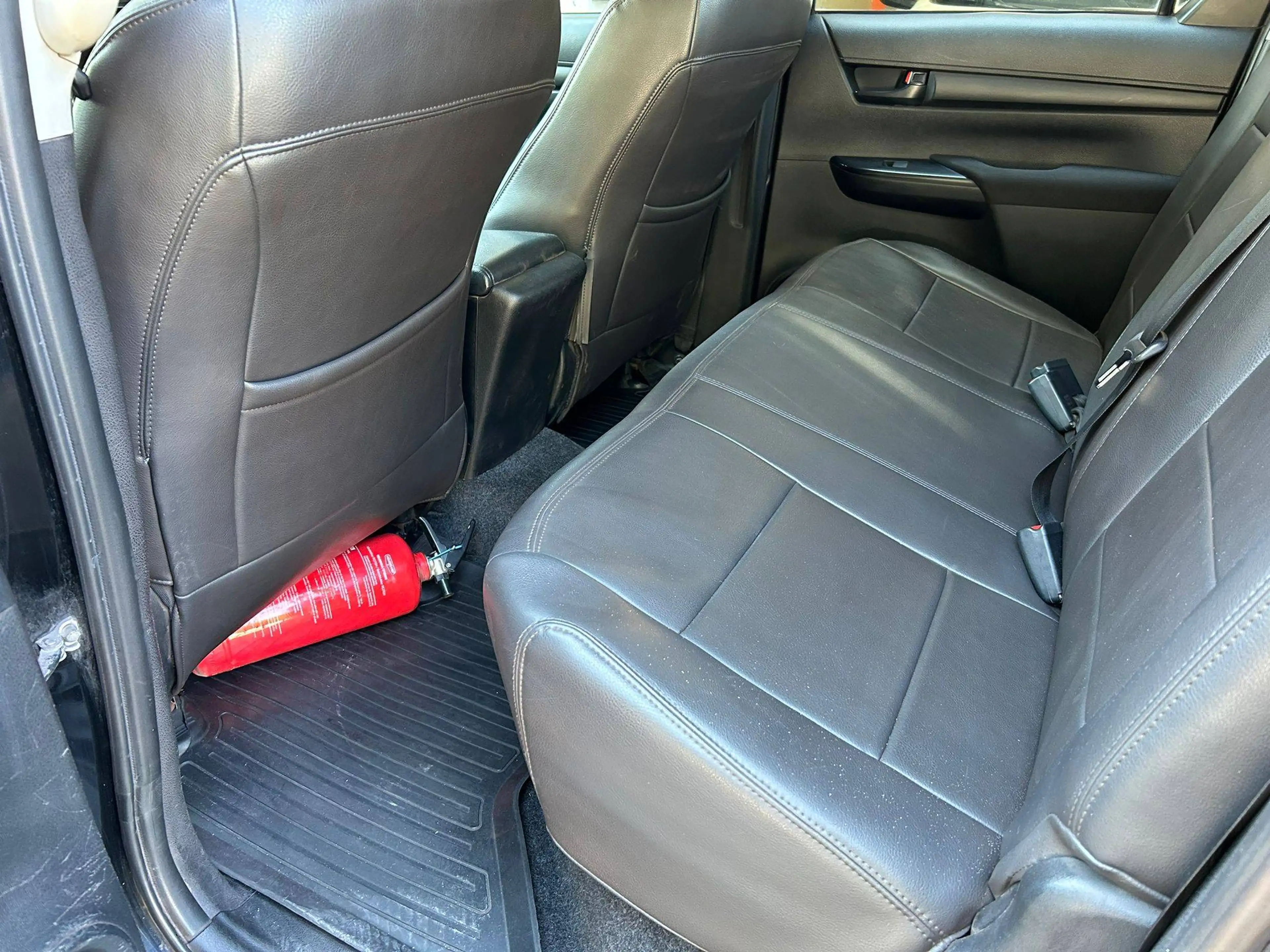 Toyota Hilux Hilux 2.4 D-4D 4WD — photo 6