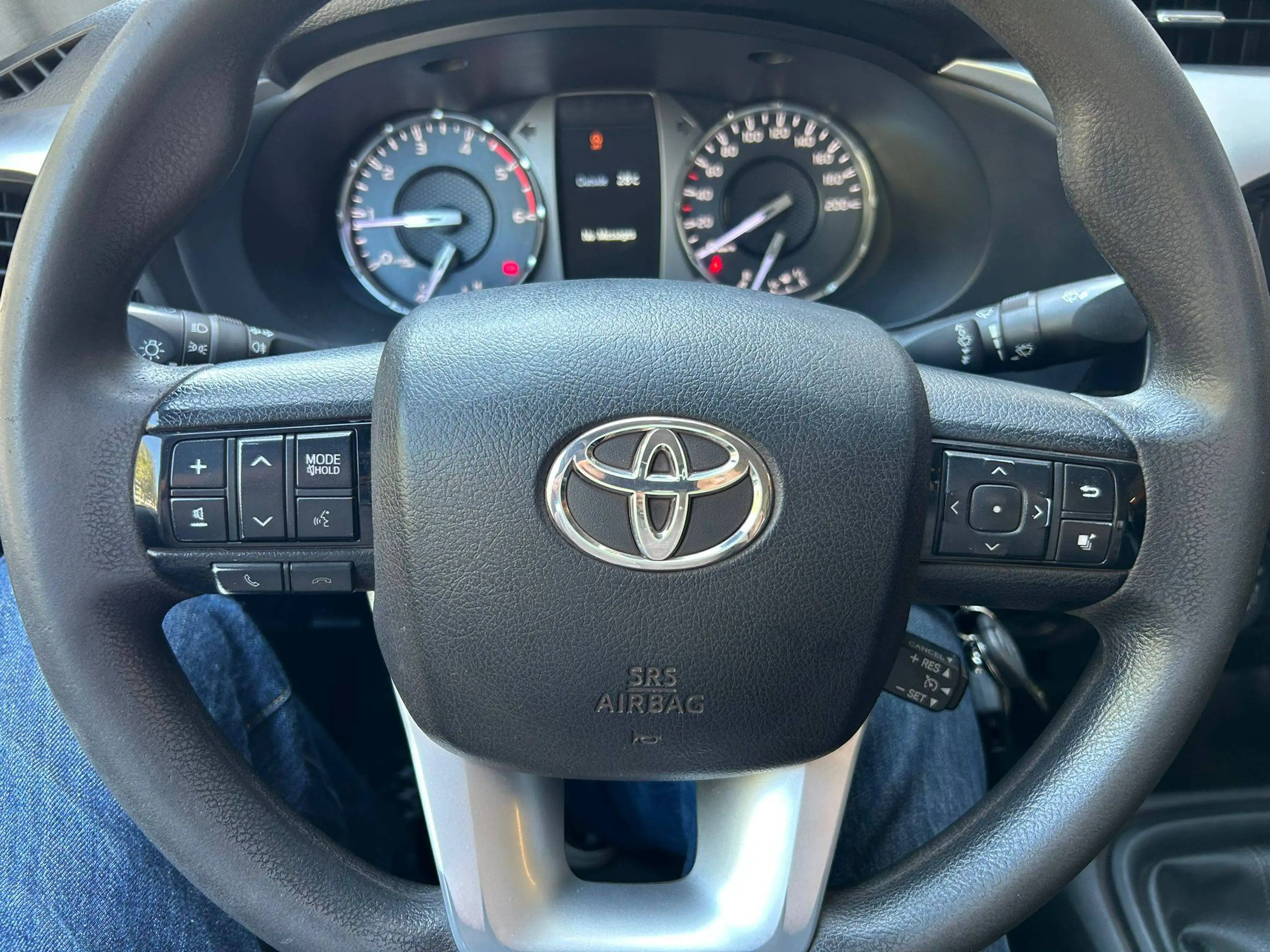 Toyota Hilux Hilux 2.4 D-4D 4WD — photo 15
