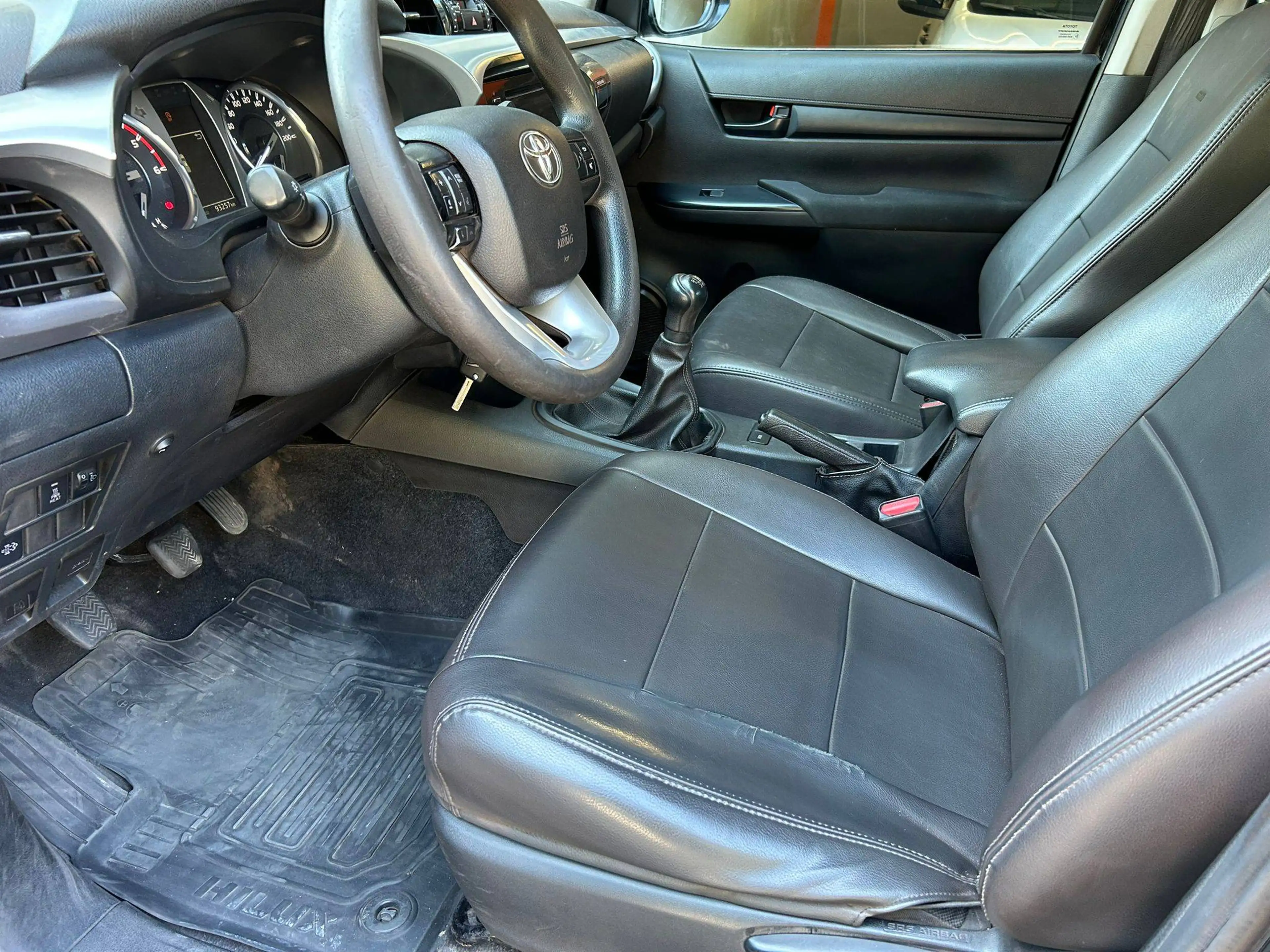Toyota Hilux Hilux 2.4 D-4D 4WD — photo 9