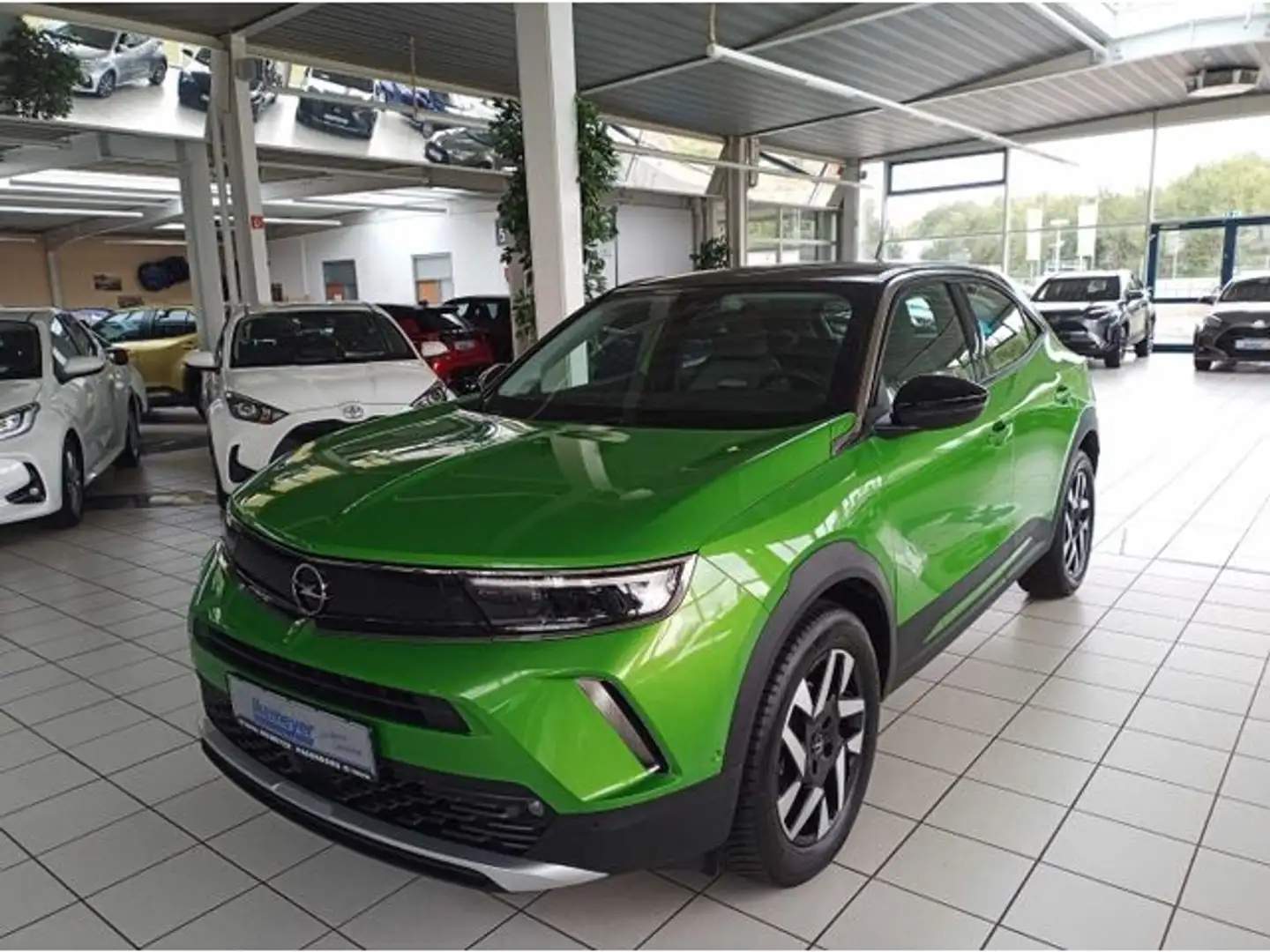 Opel Mokka 1.2 Elegance PDC Sitzheizung Keyless 180°Klimaauto Grün - 1
