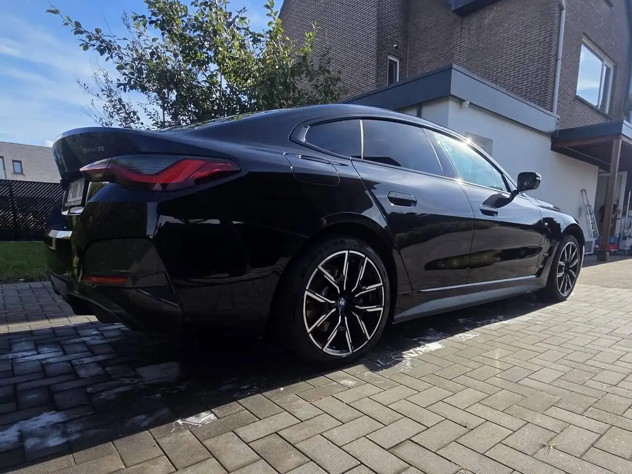 BMW i4